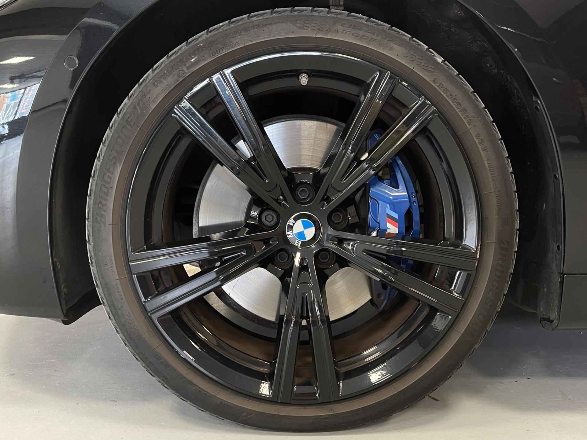 BMW 4-serie Cabrio M440i xDrive High Executive - 41/44