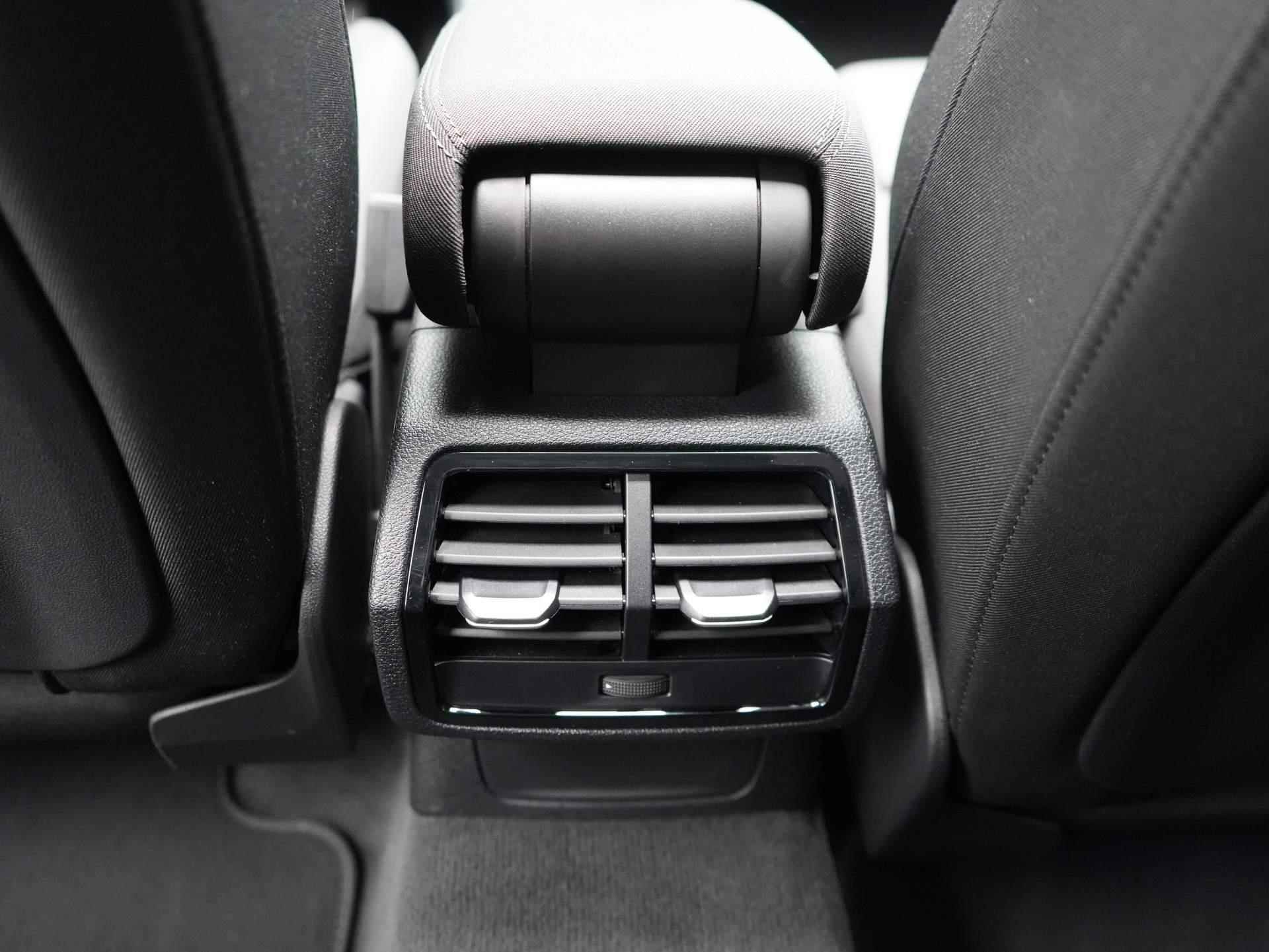 Audi Q3 45 TFSI e Advanced Edition Panoramadak / Virtual Cockpit / Navigatie - 43/49