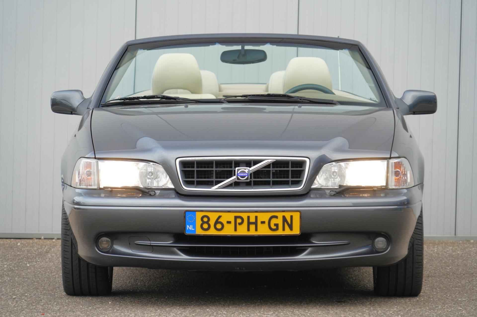 Volvo C70 Convertible 2.0 T Tourer / 1e Eigenaar / 77dkm NAP / Automaat / Leder / Cruise / Elek. Kap - 20/37