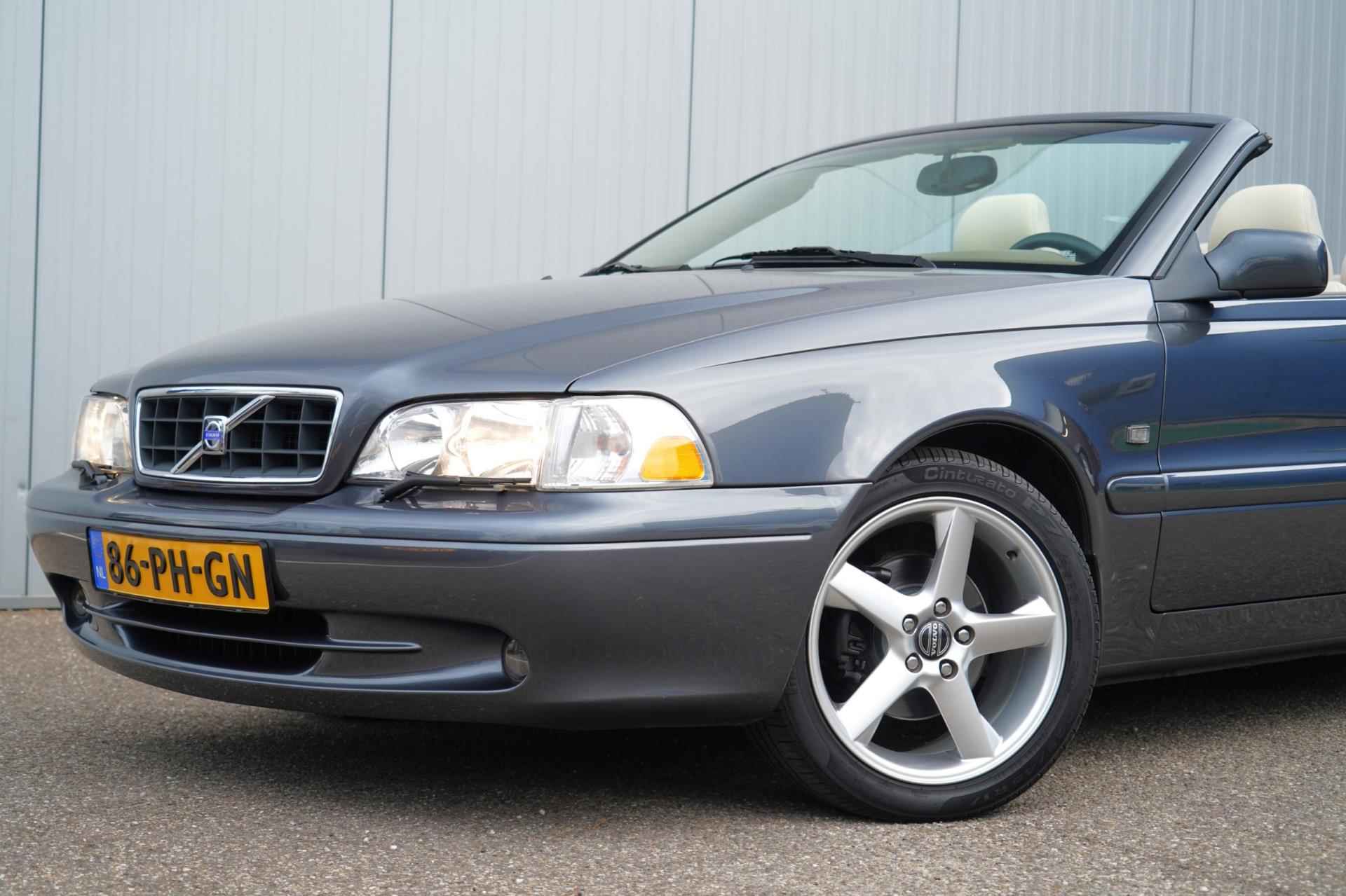 Volvo C70 Convertible 2.0 T Tourer / 1e Eigenaar / 77dkm NAP / Automaat / Leder / Cruise / Elek. Kap - 22/37