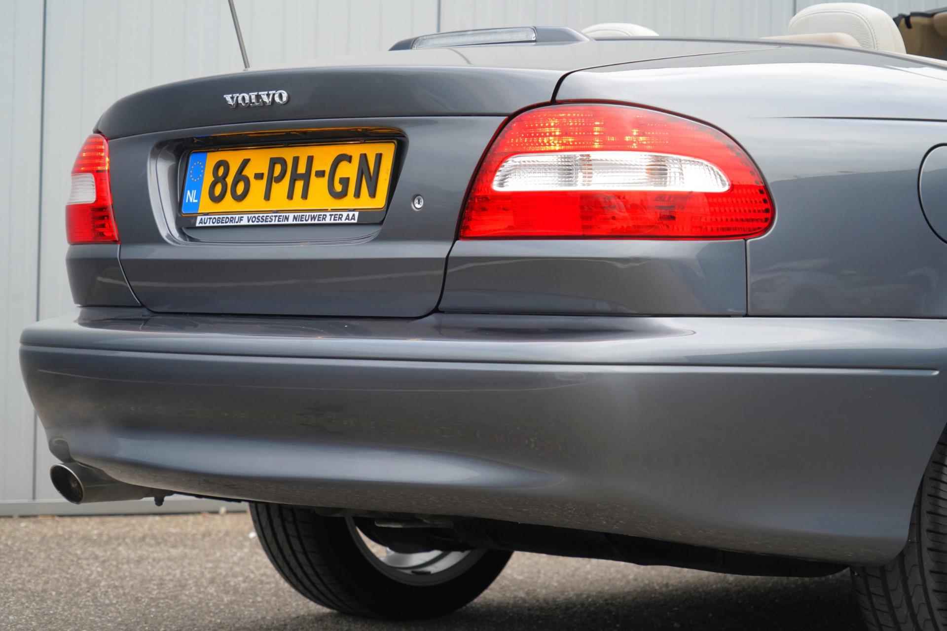 Volvo C70 Convertible 2.0 T Tourer / 1e Eigenaar / 77dkm NAP / Automaat / Leder / Cruise / Elek. Kap - 25/37