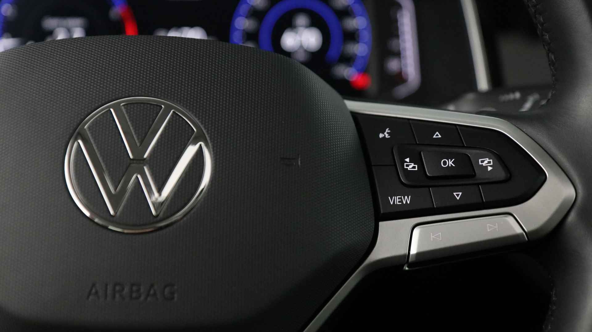 Volkswagen Taigo 1.0 TSI 110pk Style DSG / Navigatie / Stoelverwarming / Camera / Panoramadak - 24/36
