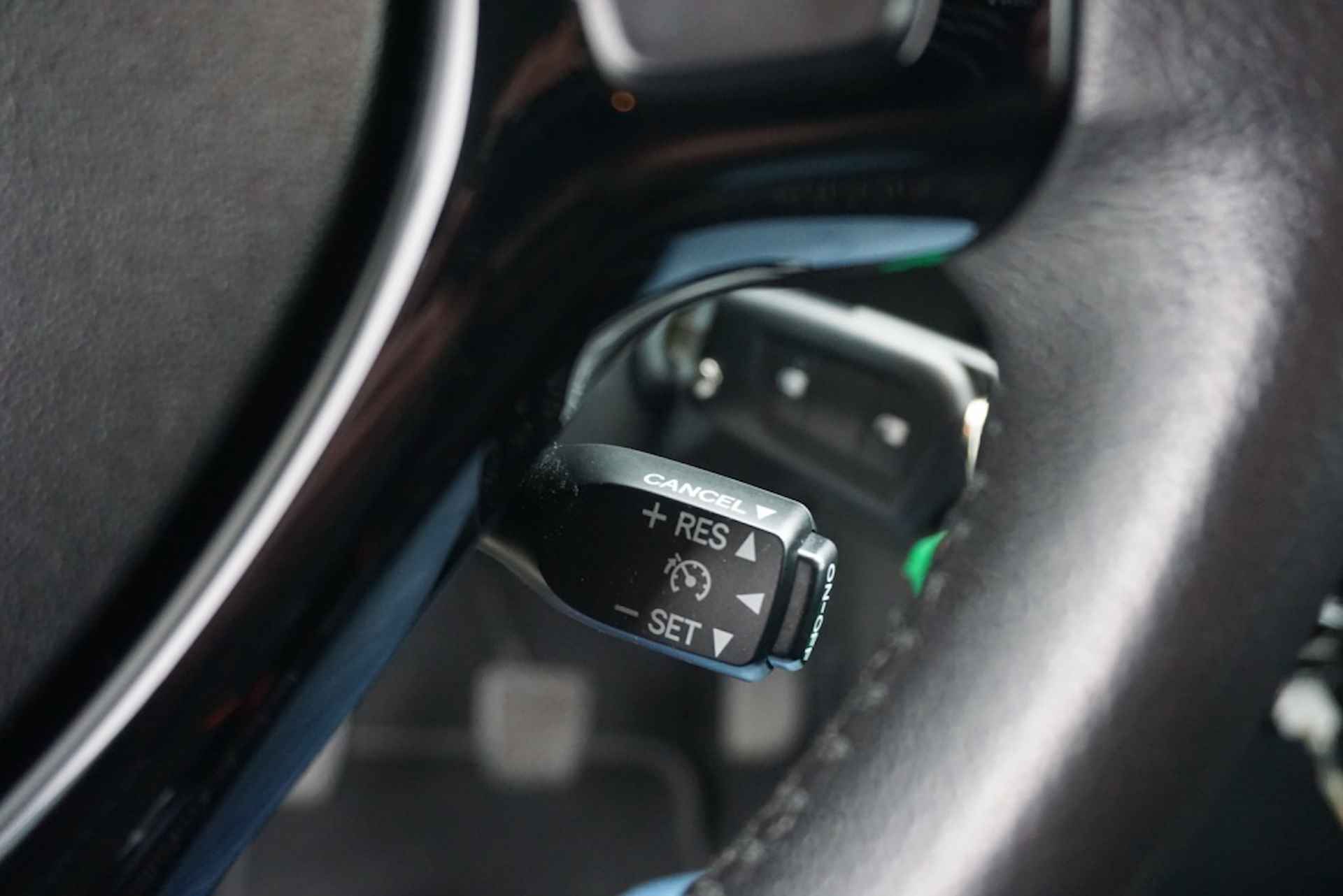 Peugeot 108 1.0 e-VTi Allure CarPlay | Clima | NAP | Camera - 22/26