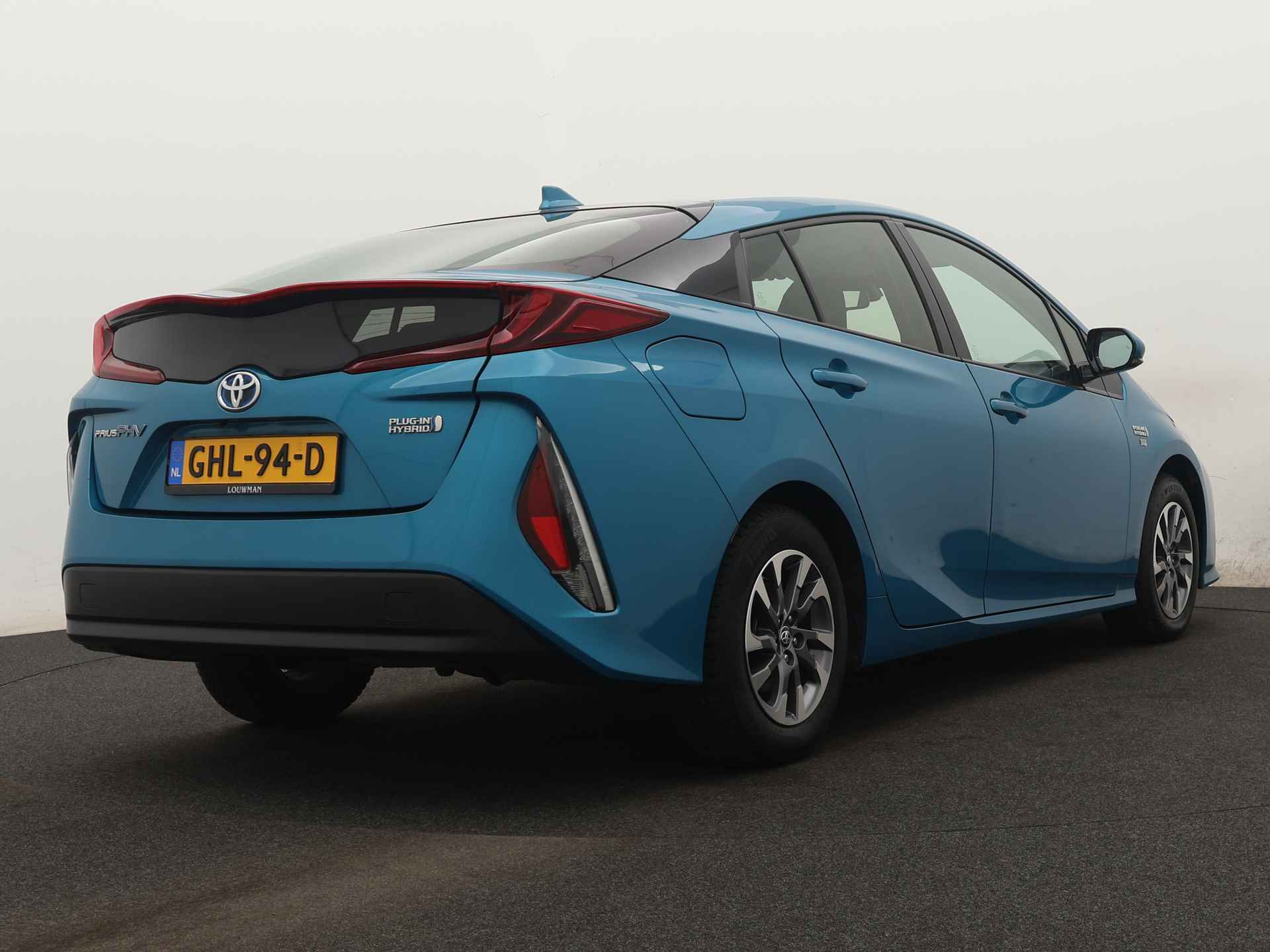 Toyota Prius Plug In Dynamic Limited | Navigatie | Parkeercamera | Adaptive Cruise Control |* - 3/42