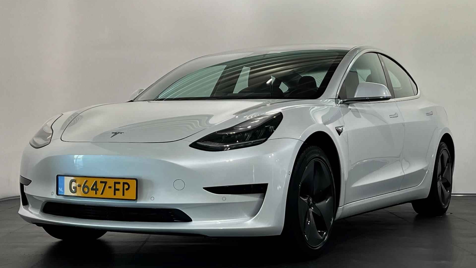 TESLA Model 3 Standard Plus RWD - 2/43