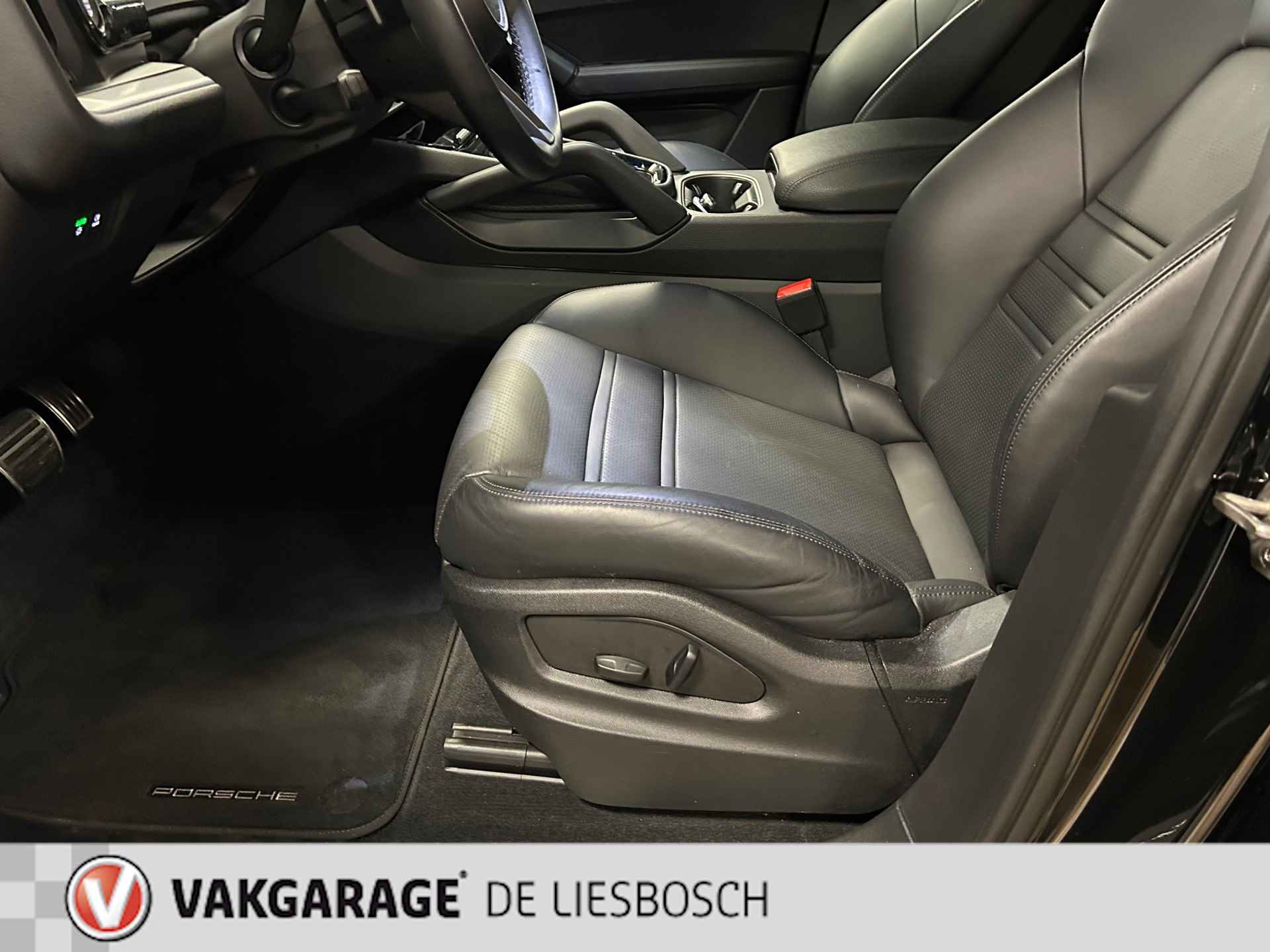 Porsche Cayenne Coupé 3.0 E-Hybrid Nieuw model / Leder / 3 beeldschermen / 22 inch / sportchrono - 17/40