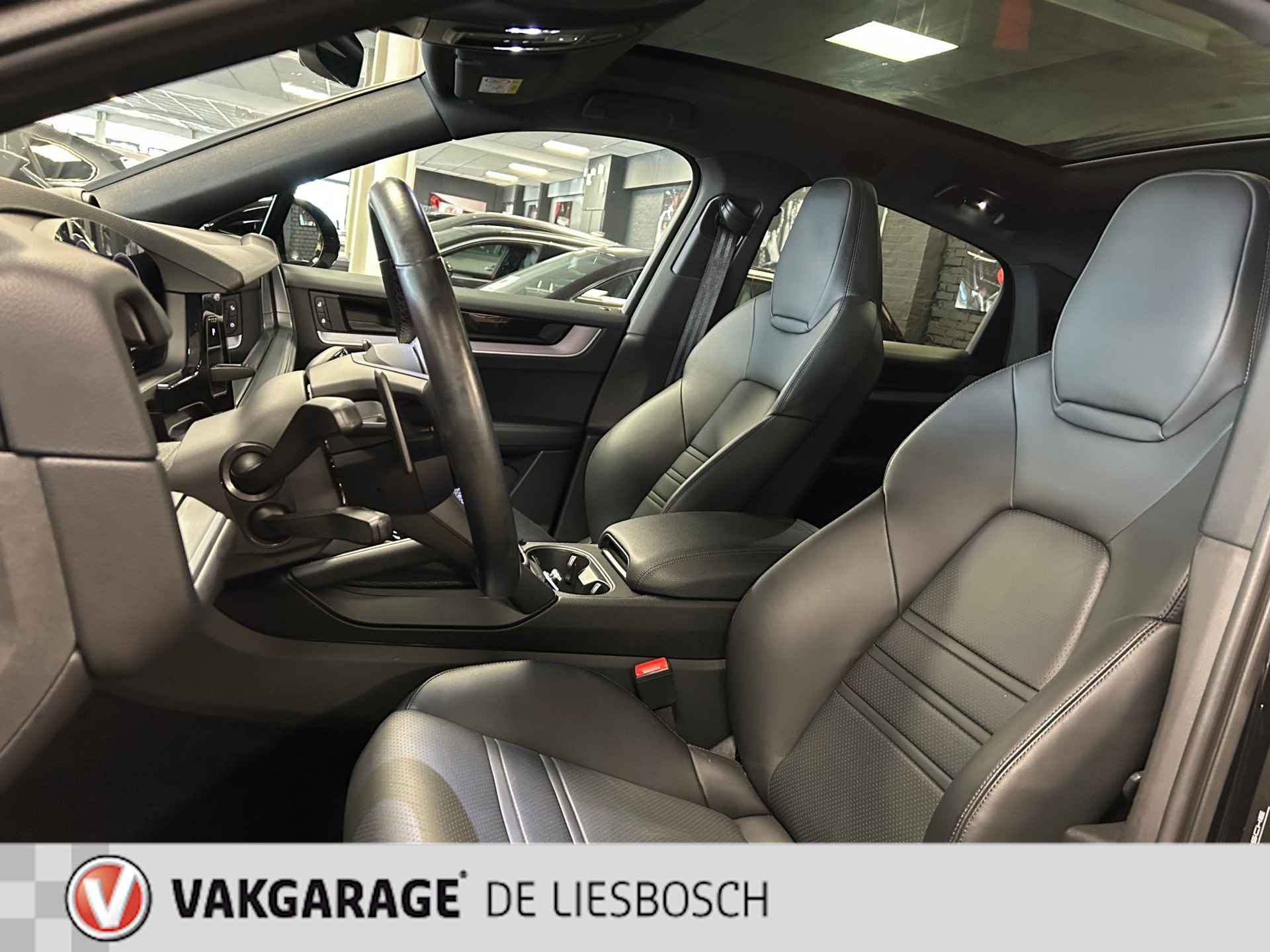 Porsche Cayenne Coupé 3.0 E-Hybrid Nieuw model / Leder / 3 beeldschermen / 22 inch / sportchrono - 18/40