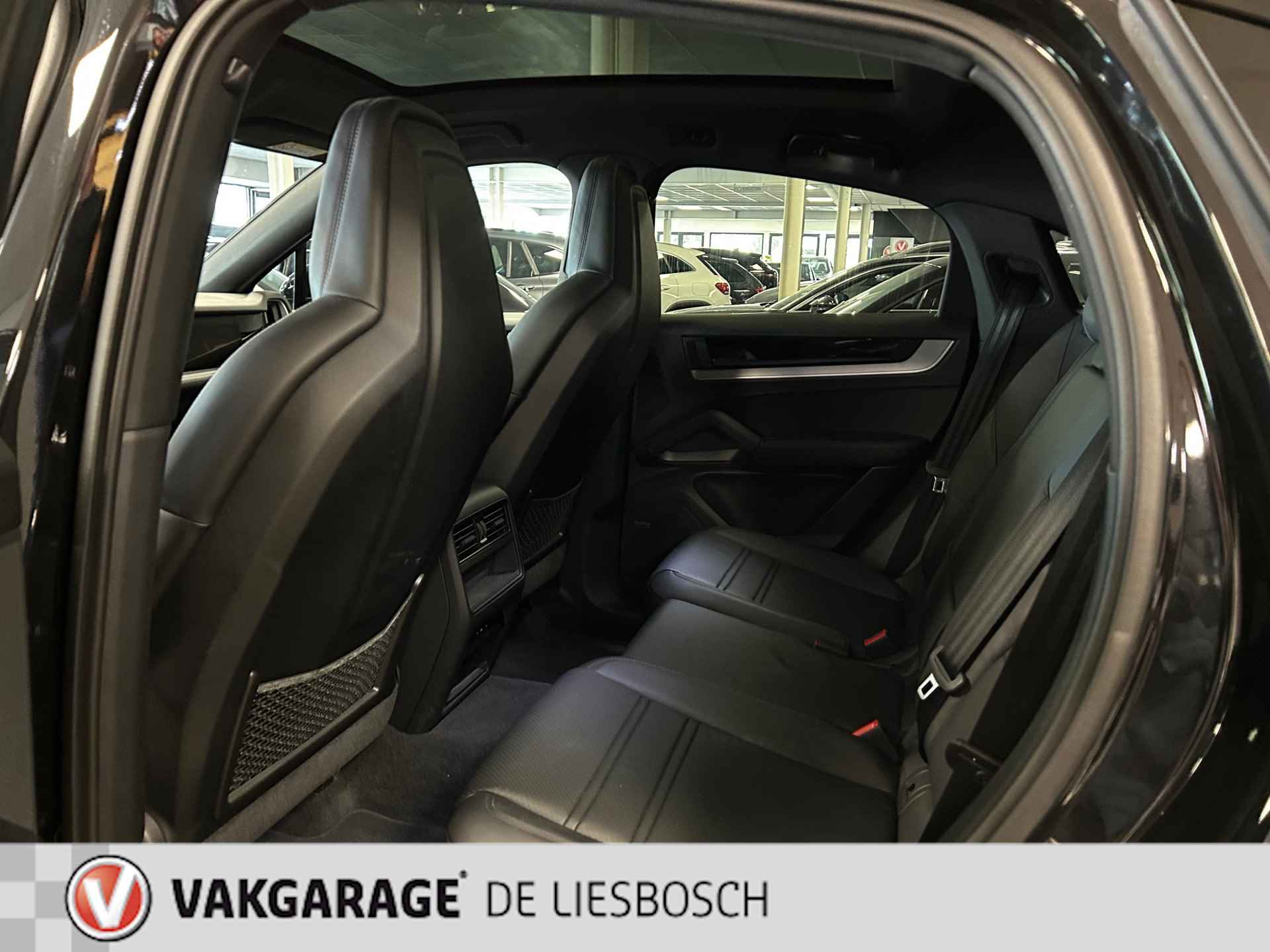 Porsche Cayenne Coupé 3.0 E-Hybrid Nieuw model / Leder / 3 beeldschermen / 22 inch / sportchrono - 22/40