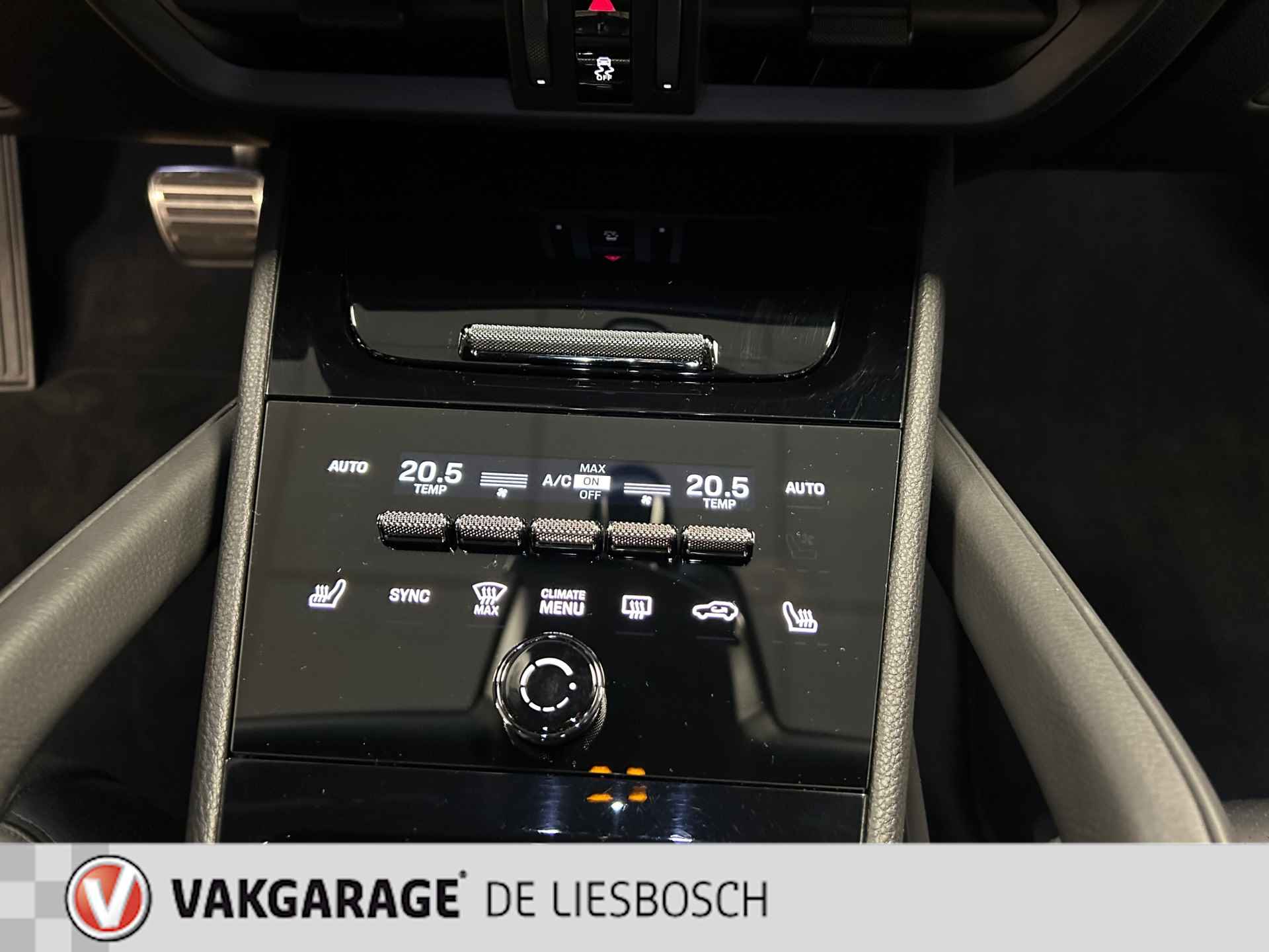 Porsche Cayenne Coupé 3.0 E-Hybrid Nieuw model / Leder / 3 beeldschermen / 22 inch / sportchrono - 32/40