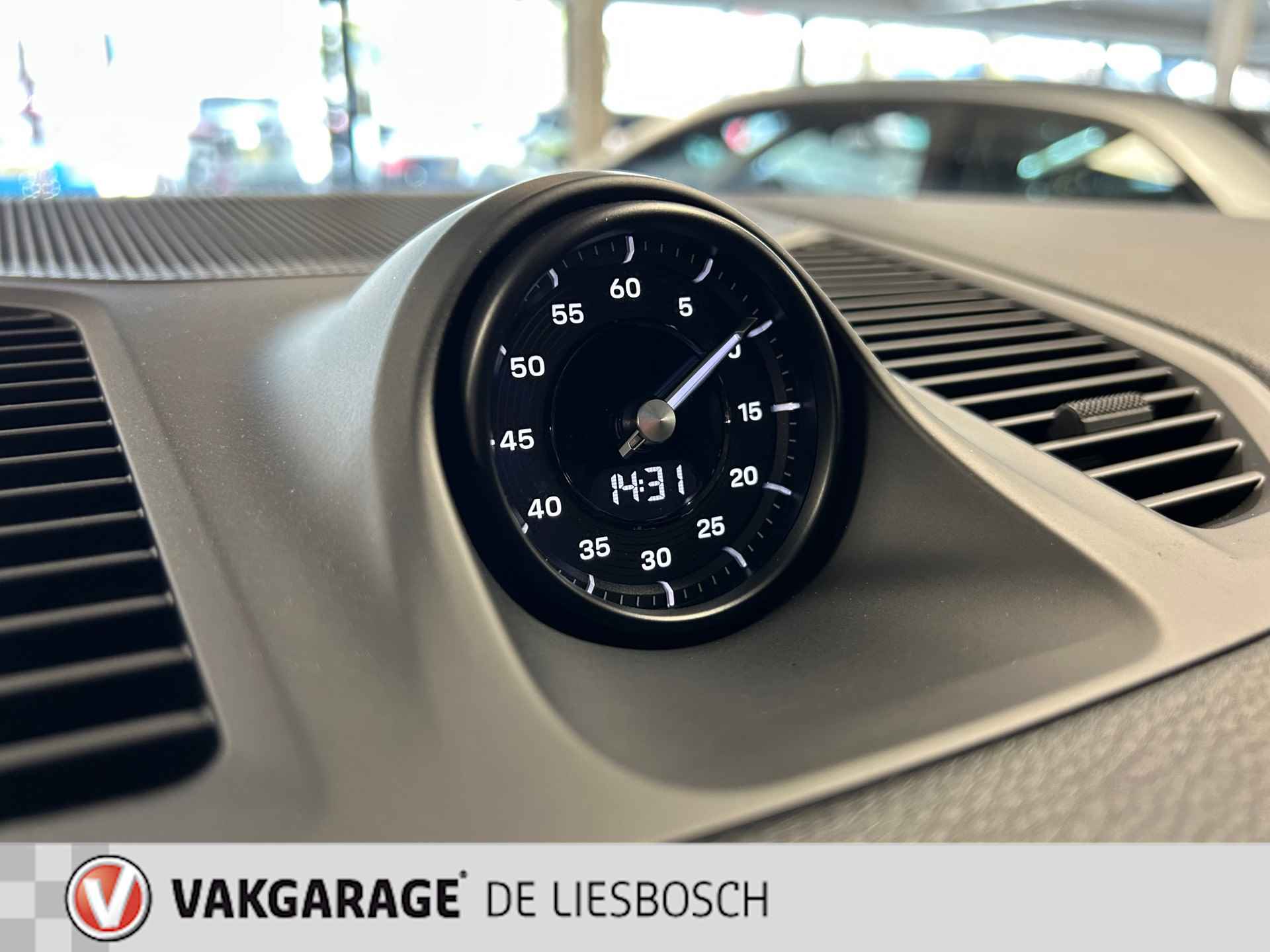 Porsche Cayenne Coupé 3.0 E-Hybrid Nieuw model / Leder / 3 beeldschermen / 22 inch / sportchrono - 37/40