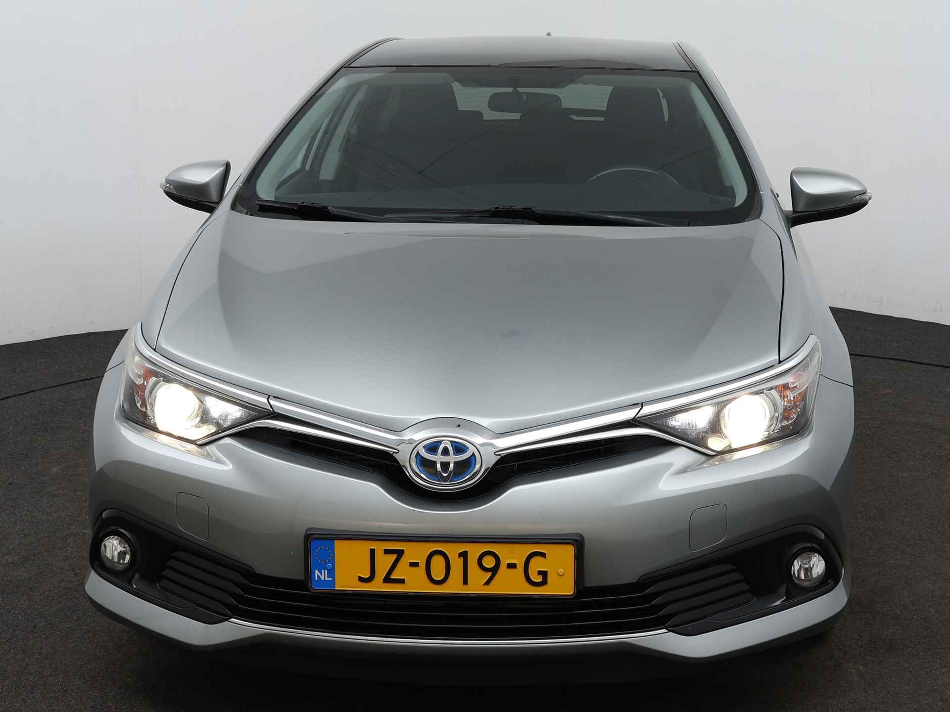 Toyota Auris 1.8 Hybrid Trend | Panoramadak | Navigatie | Camera | - 30/45