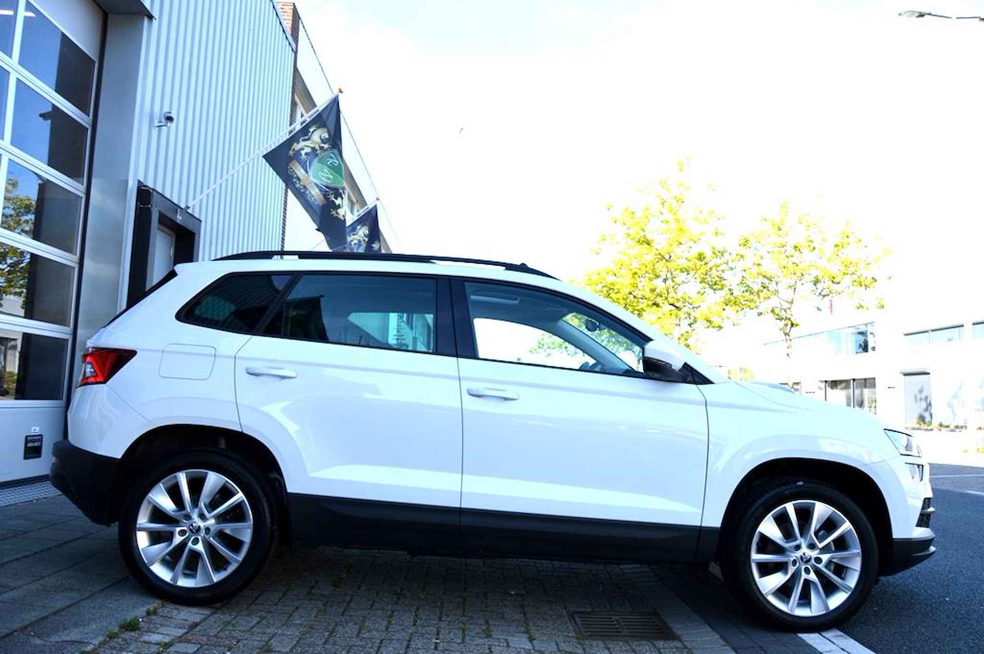 Skoda KAROQ 1.5 TSI ACT Style AUT CAM/LMV-18/LEER/NAVI/PANO - 20/68