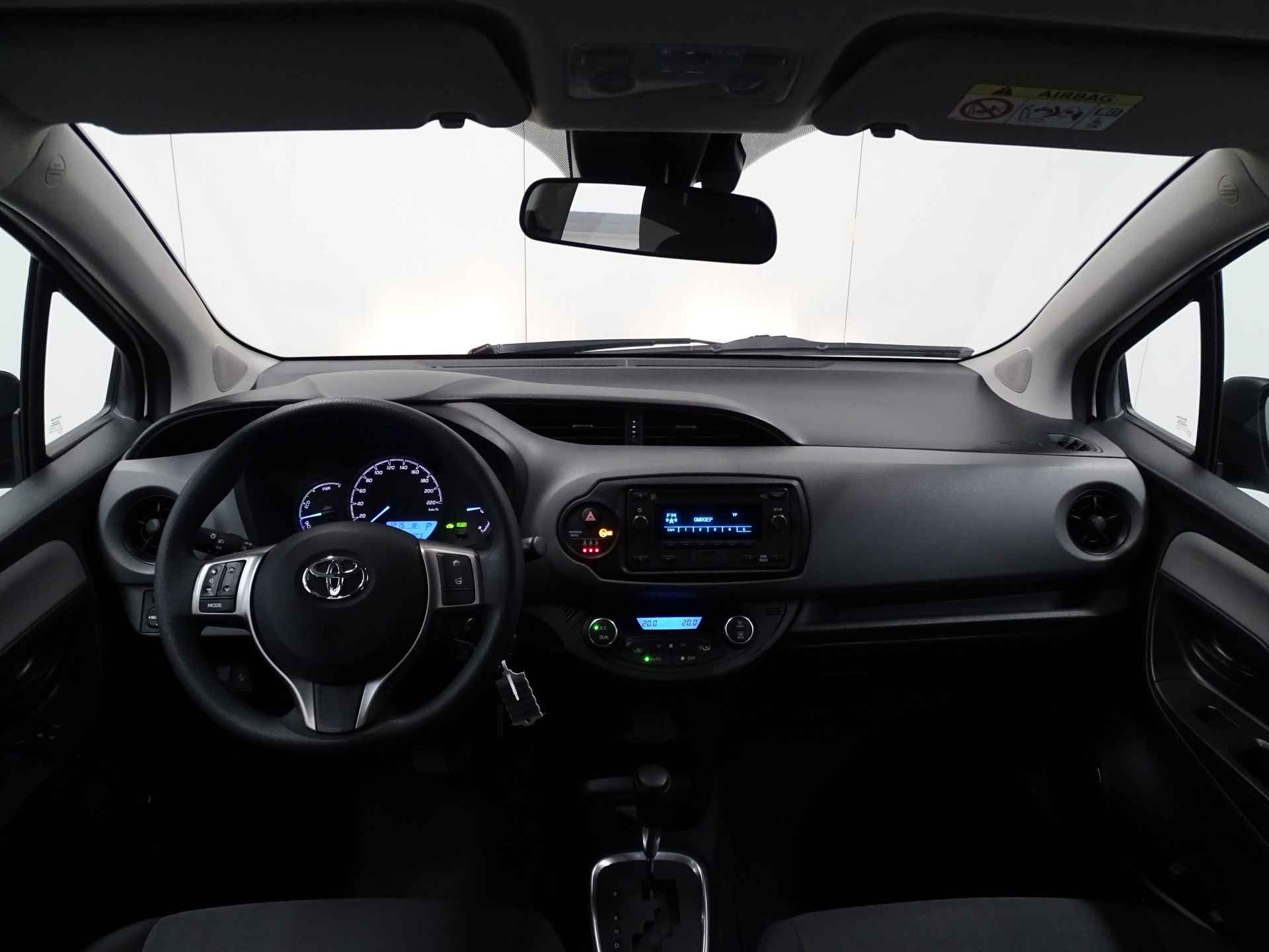 Toyota Yaris 1.5 Hybrid Comfort | Climate contol | Cruise control | Lichtmetalen velgen - 4/24