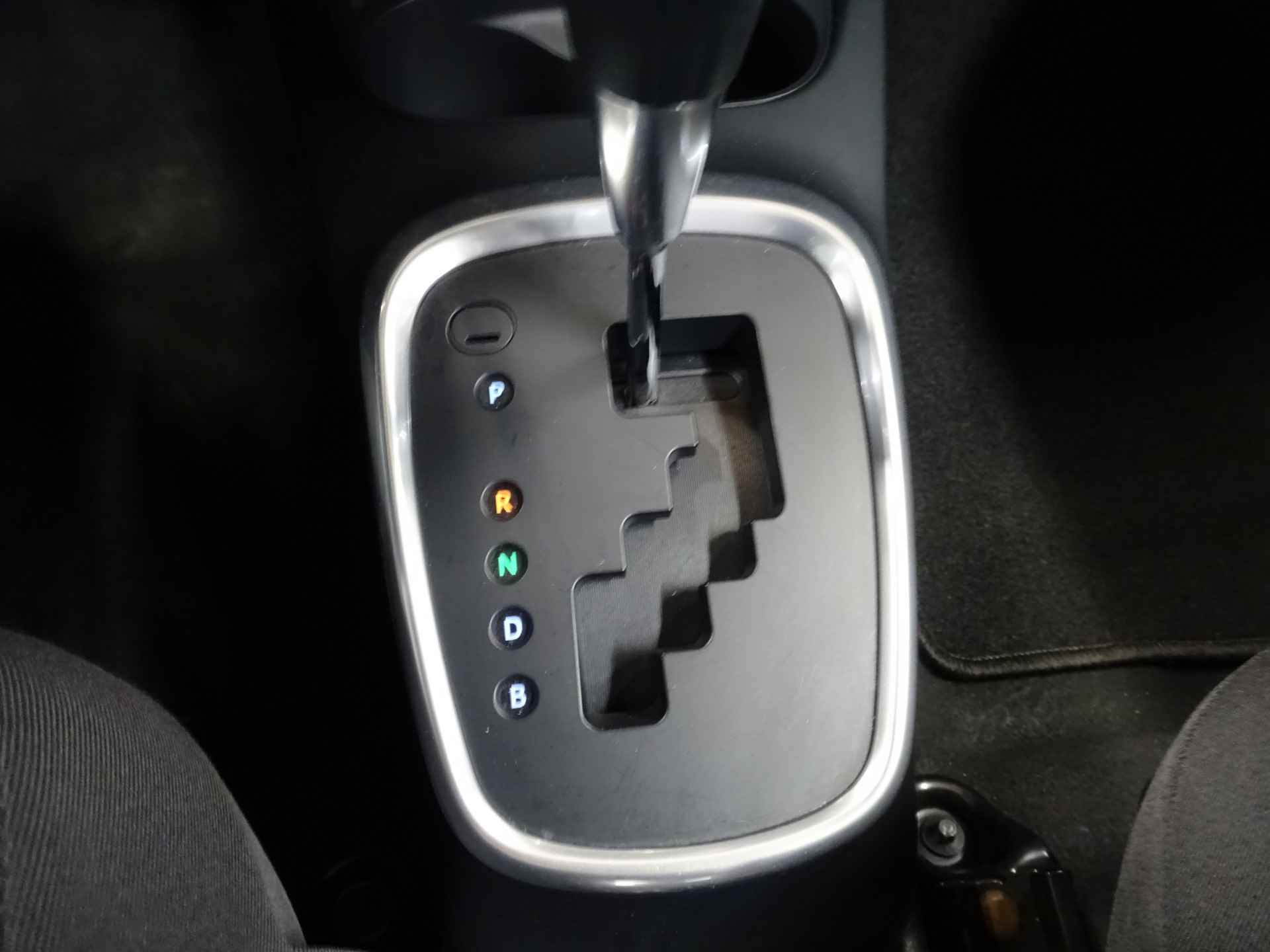 Toyota Yaris 1.5 Hybrid Comfort | Climate contol | Cruise control | Lichtmetalen velgen - 18/24