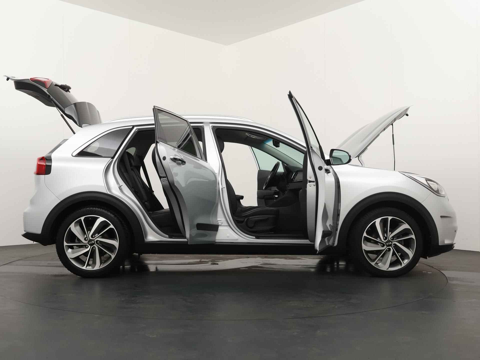 Kia Niro 1.6 GDi Hybrid ExecutiveLine - 25/33