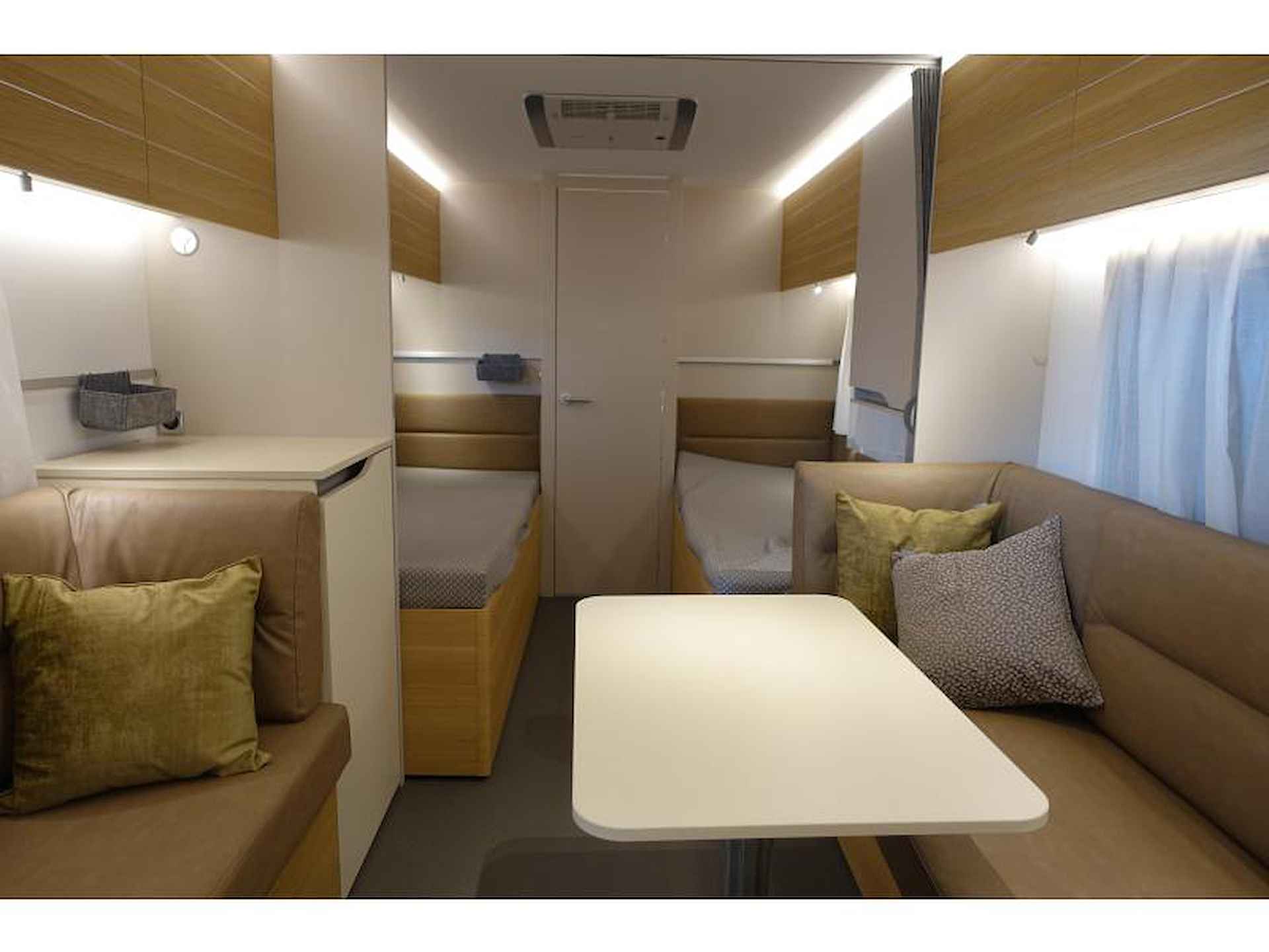 Adria Adora 613 ht Gratis mover - 19/25