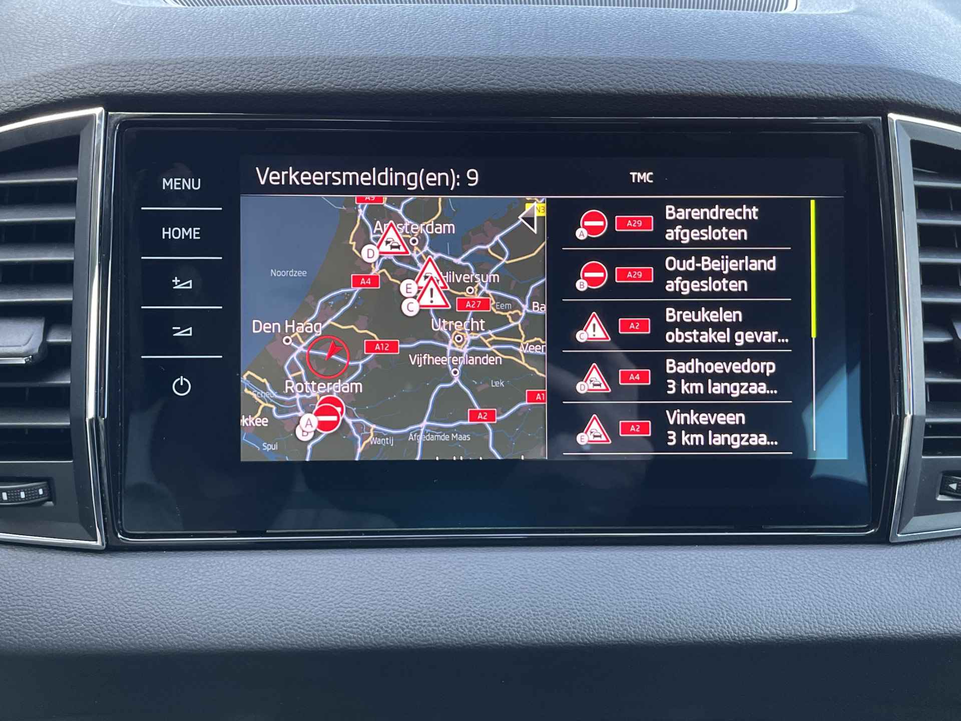 Škoda Karoq 1.0 TSI Style Business Automaat | Navigatie | Virtual Cockpit | Stoelverwarming | Camera - 40/46