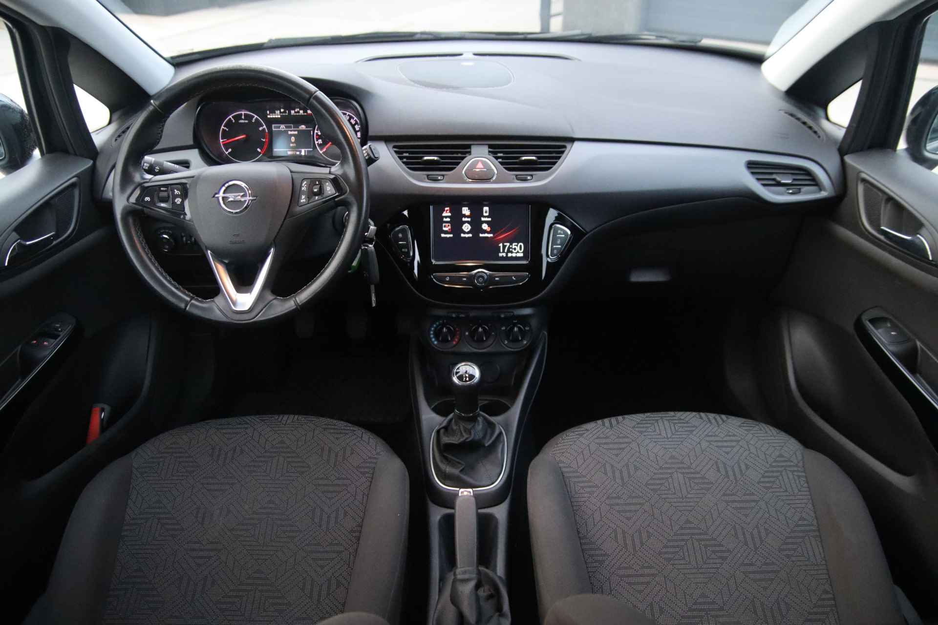 Opel Corsa 1.4 16v Favourite + pack PDC, Navi-Carplay, Cruise, vol optie!  LENTE UITVERKOOP! - 13/37