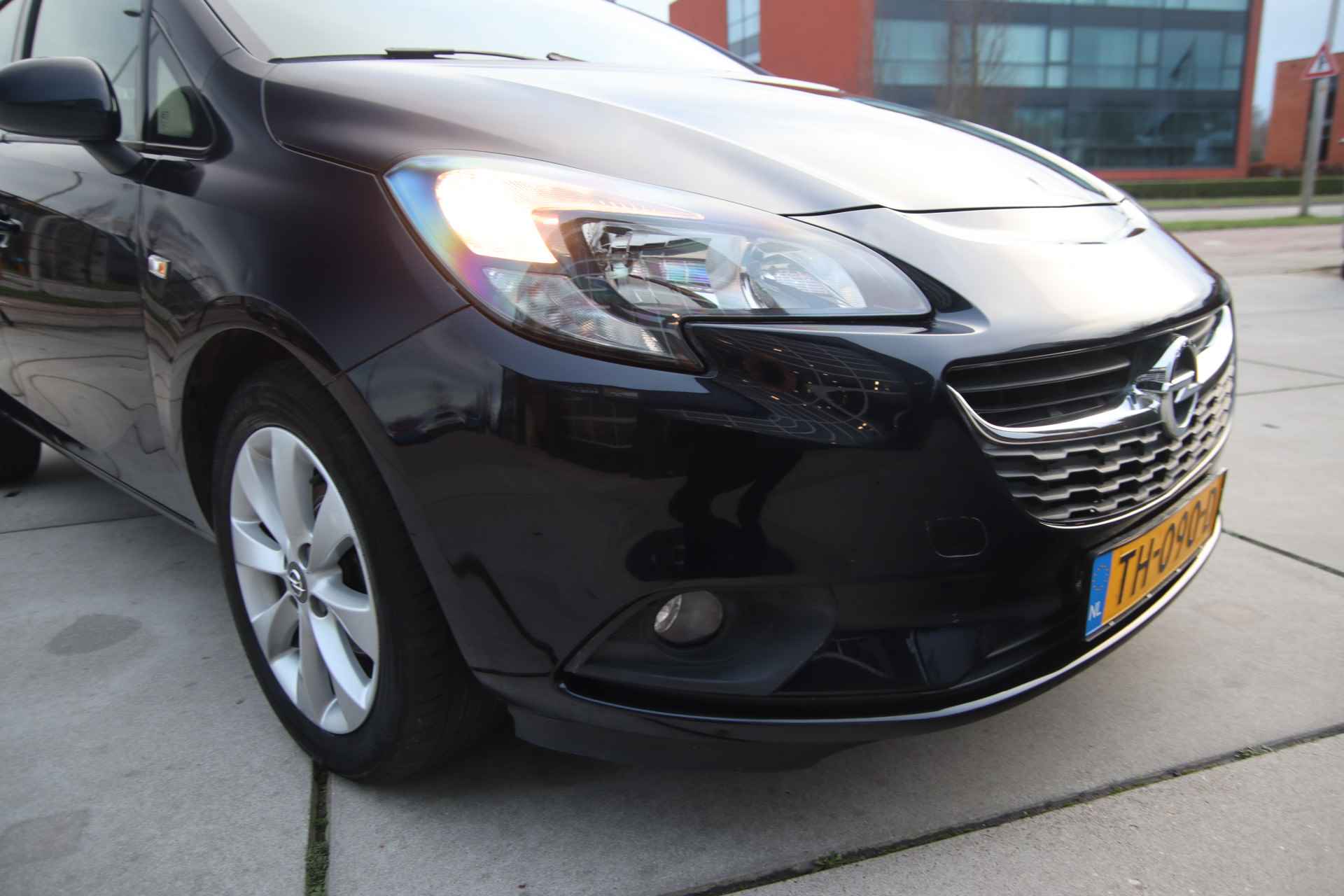 Opel Corsa 1.4 16v Favourite + pack PDC, Navi-Carplay, Cruise, vol optie!  LENTE UITVERKOOP! - 33/37