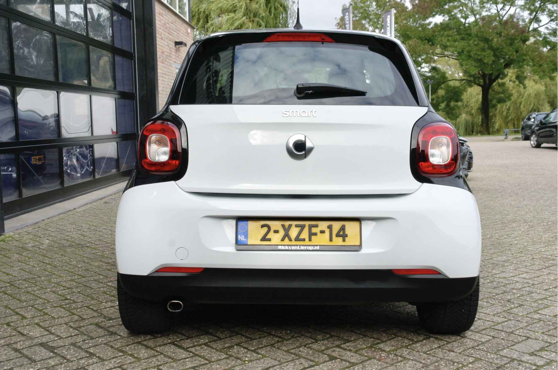 Smart Forfour 1.0 Joy Edition | NL-Auto | Luxe | Cruise | Airco | 16'' - 21/27