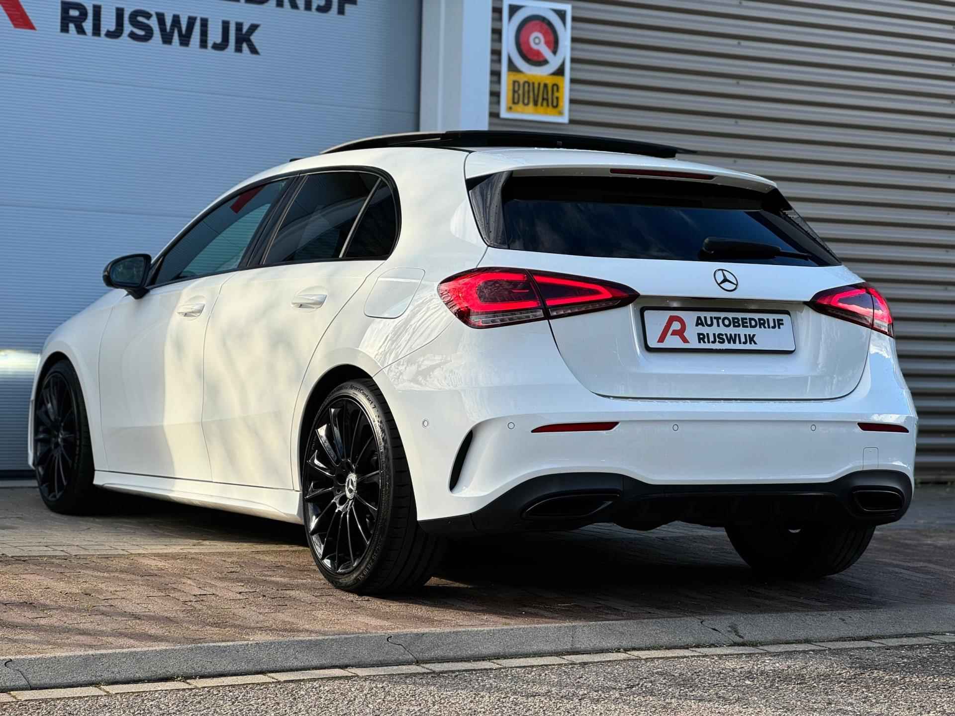 Mercedes-Benz A-klasse 200 AMG Pano/Camera/Sfeer - 10/24