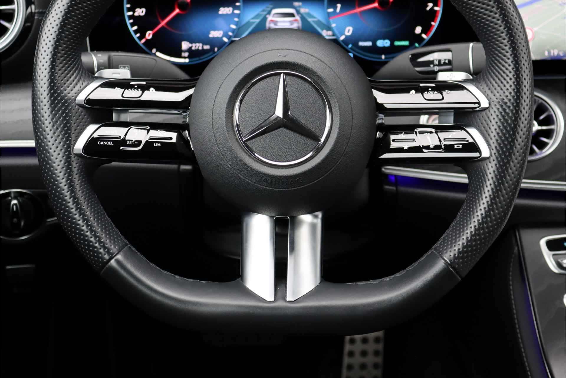 Mercedes-Benz E-Klasse Cabrio 200 AMG Line Aut9 | Airscarf | Aircap | Cabriocomfortpakket | Dodehoekassistent | Camera | Augmented Reality | Stoelverwarming | Cruise Control | Ergonomiepakket | - 30/45