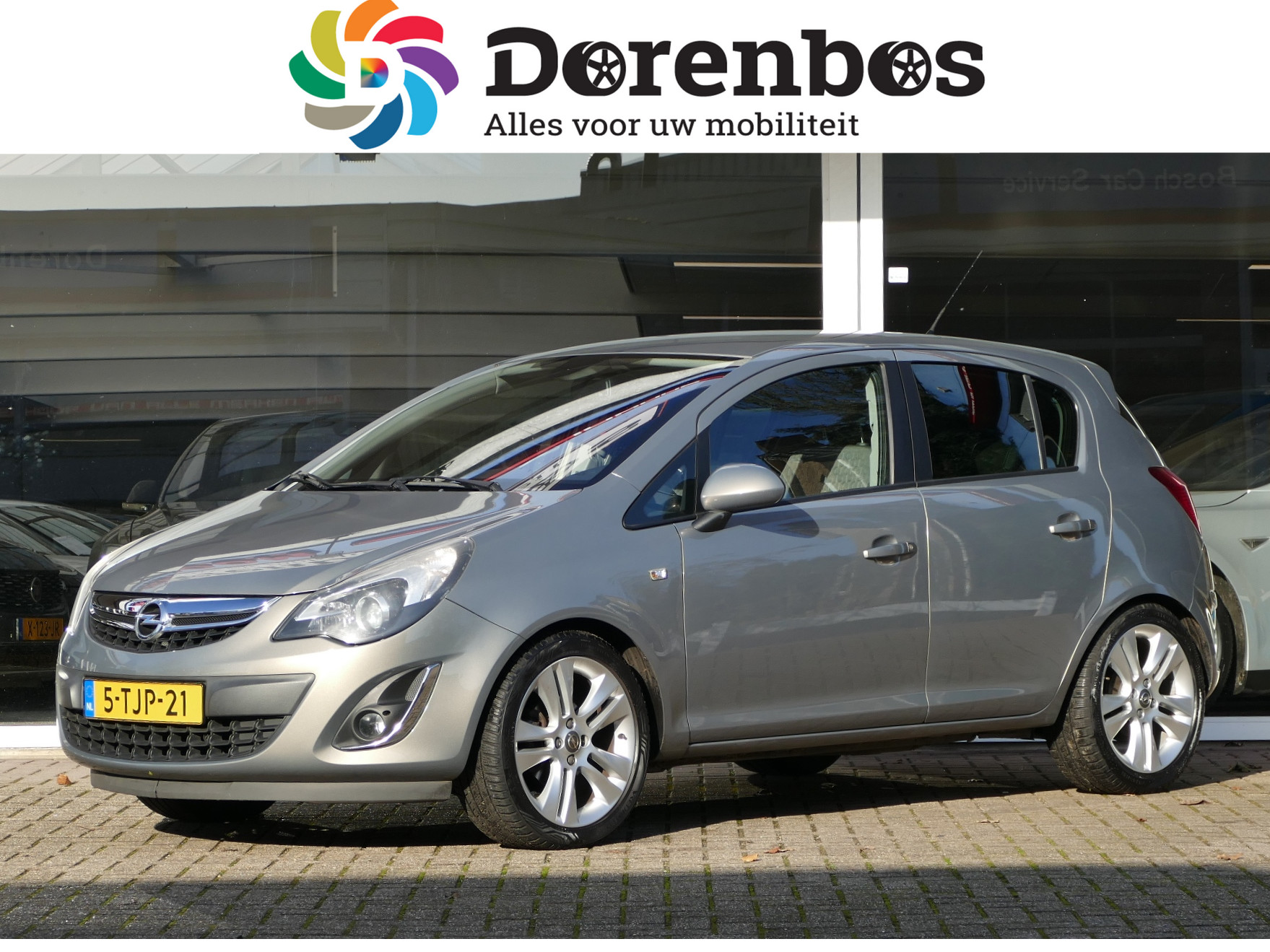 Opel Corsa 1.4-16V Cosmo | trekhaak | all-season-banden | parkeersensoren bij viaBOVAG.nl