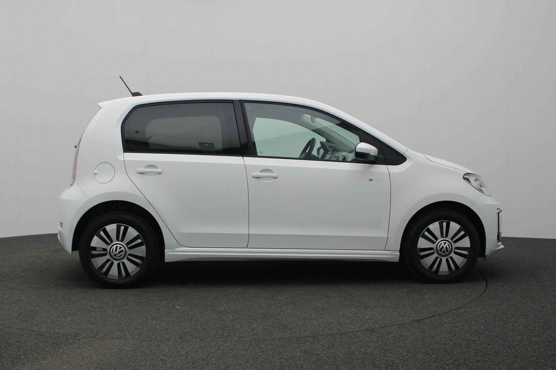 Volkswagen e-Up! 82 pk | Stoelverwarming | Climatronic | Navigatie via App | Verwarmbare voorruit - 15/28