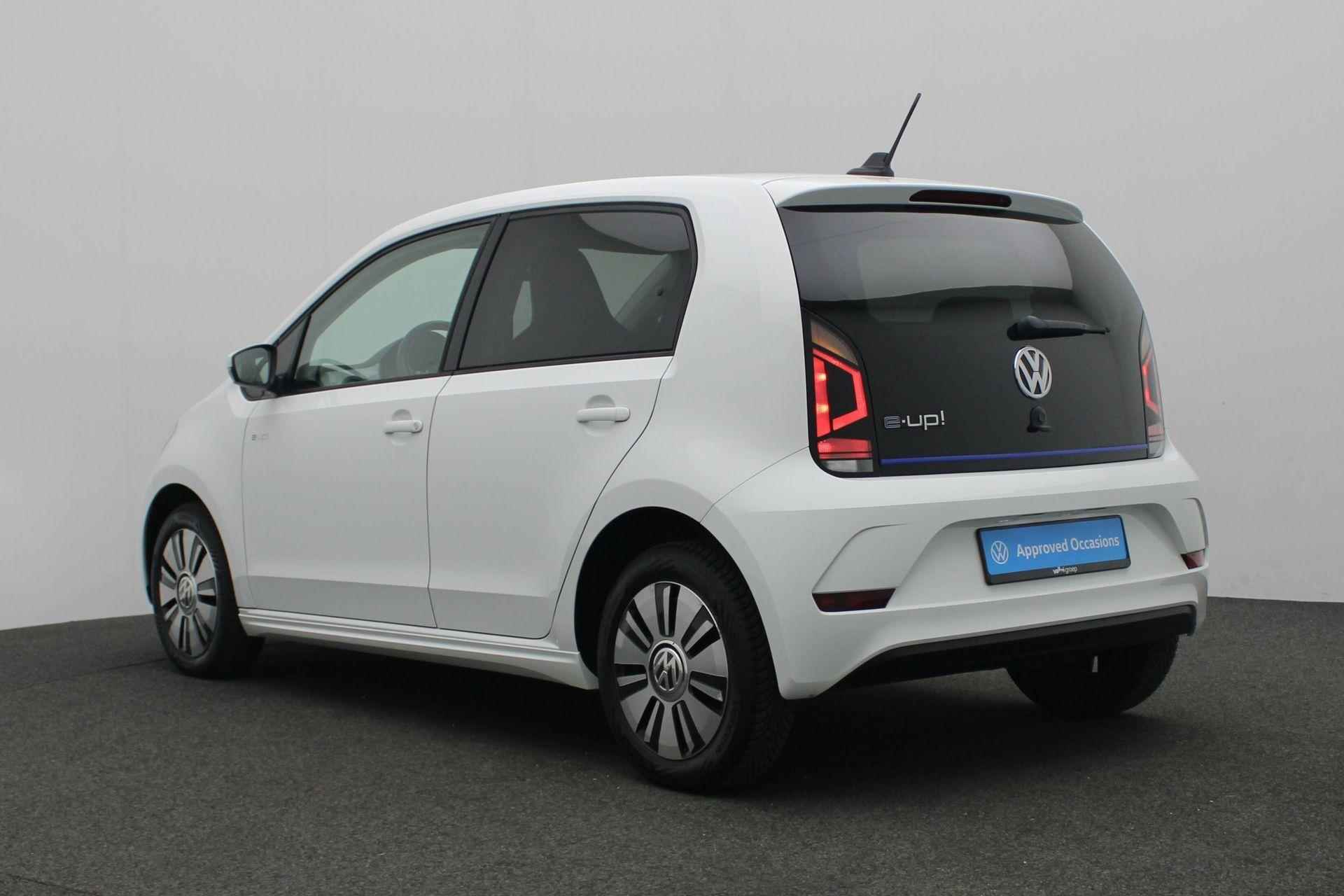 Volkswagen e-Up! 82 pk | Stoelverwarming | Climatronic | Navigatie via App | Verwarmbare voorruit - 23/28