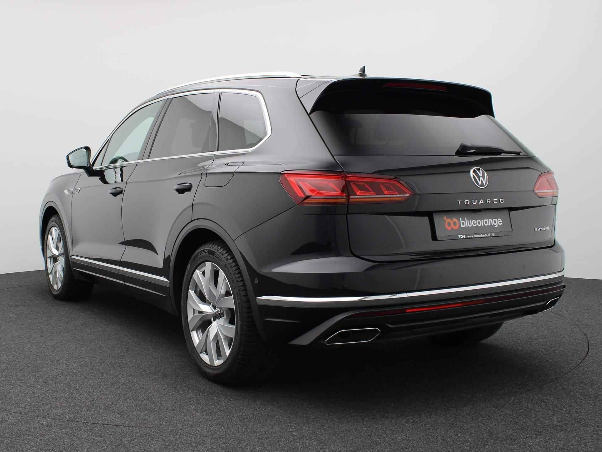 Volkswagen Touareg 3.0 TSi eHybrid Elegance 4MOTION 340PK DSG Panoramadak, trekhaak, 360 gr. camera, leder, stoel-verwarming/ventilatie,  luchtvering, head-up, Dynaudio, 20" lichtmetaal - 10/56