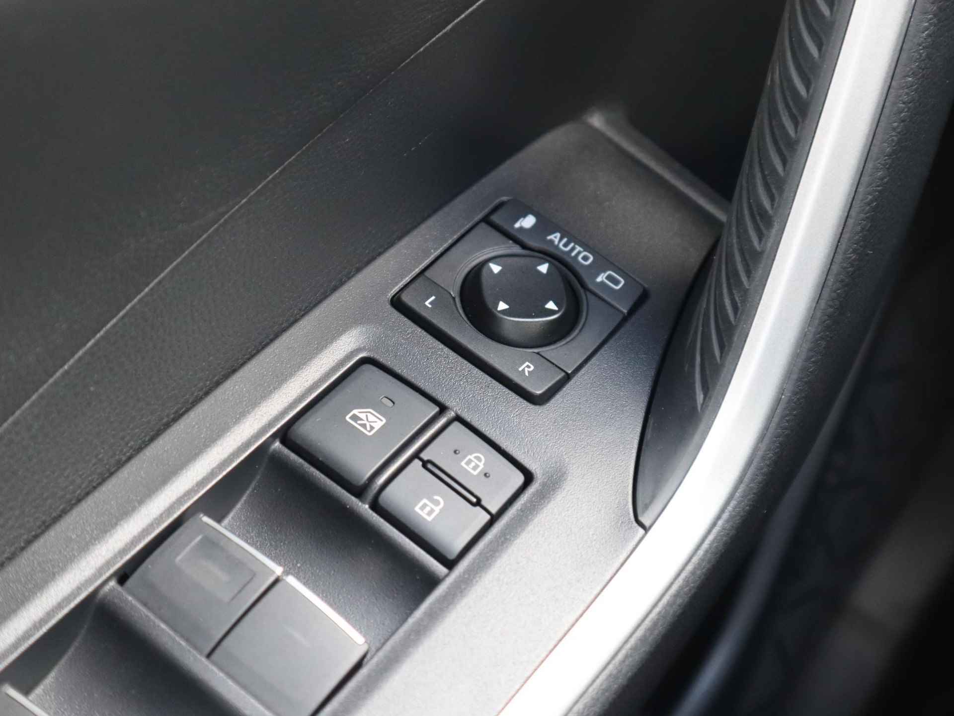 Suzuki Across 2.5 Plug-in Hybrid Style | Carplay | Stoelverwarming | Plug In |  Bereik 70+ km | 306 pk | - 27/41