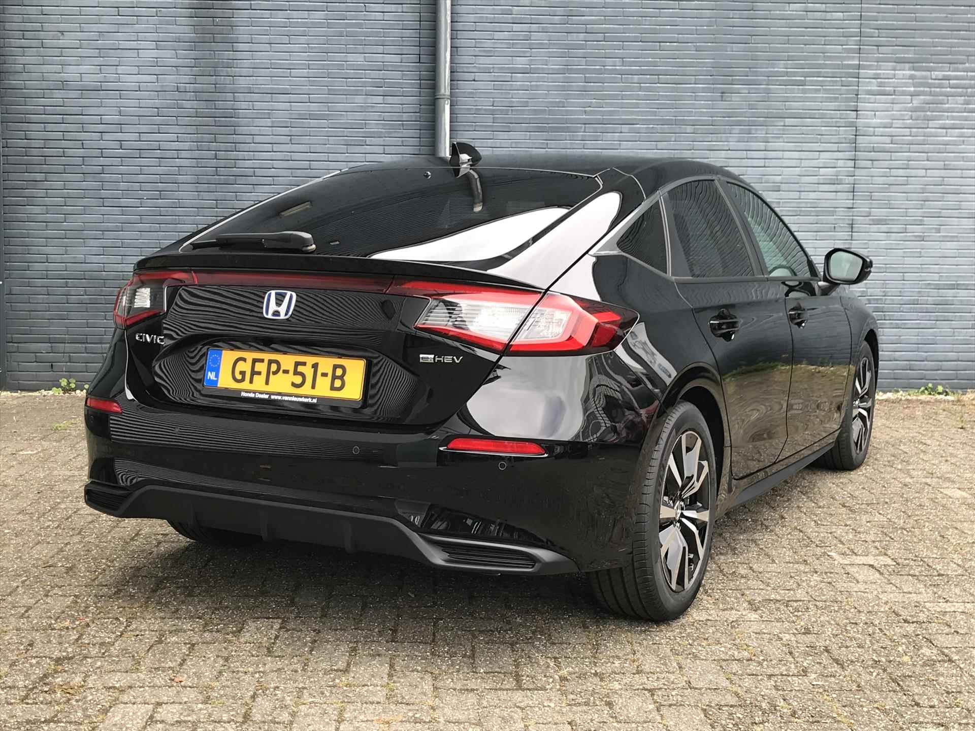 HONDA Civic 2.0 HYBRID 184PK Automaat Elegance | Navigatie & Carplay | Adaptieve Cruisecontrol | LED Verlichting | Climatecontrol | Parkeercamera | Stoelverwarmin - 2/26