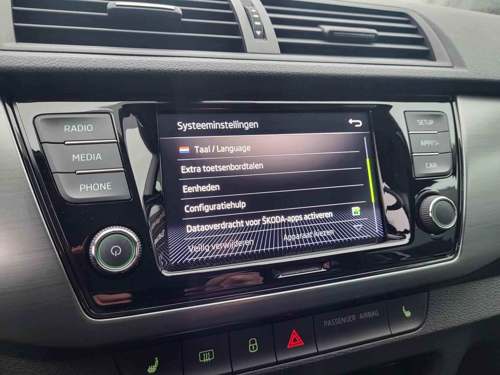 Skoda Fabia Combi 1.0 TSI Style | Met afneembare trekhaak, AppleCarPlay/AndroidAuto, navigatie, cruise control en stoelverwarming - 26/31