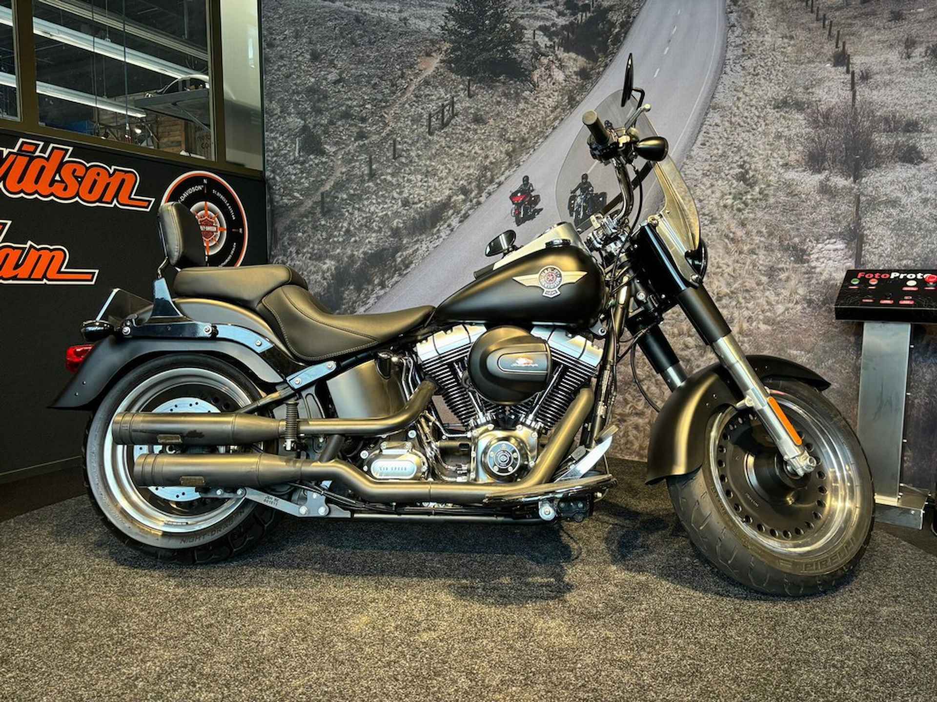 Harley-Davidson FLSTFB Fat Boy Lo 103 - 3/10