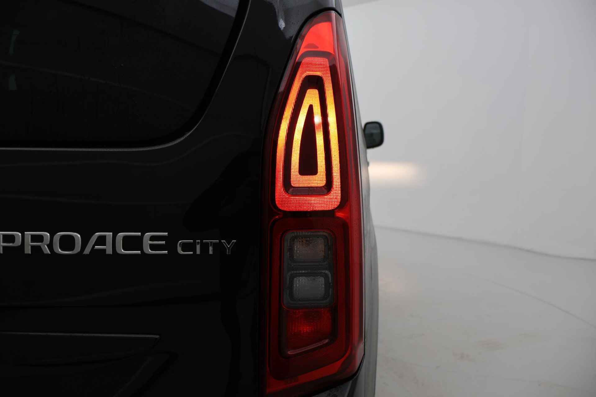 Toyota PROACE CITY Verso 1.2 Turbo Dynamic Long 7p. Trekhaak Automaat - 5/34