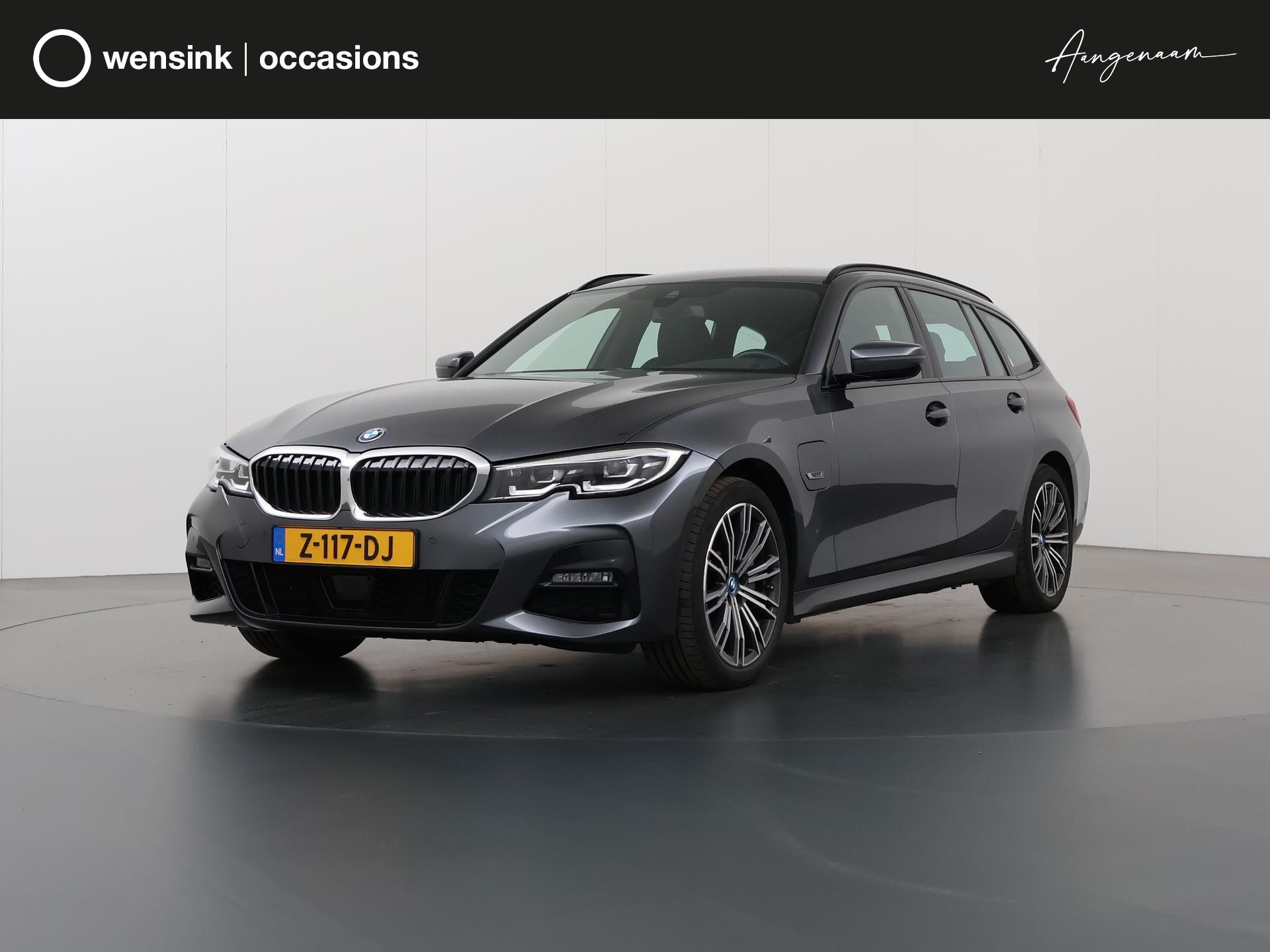 BMW 3-serie Touring 330e Business Edition Plus M-Sport | Trekhaak wegklapbaar | Sportstoelen | Digitaal Dashboard | Apple Car Play | Stoel/Stuurverwarming | Parkeercamera bij viaBOVAG.nl