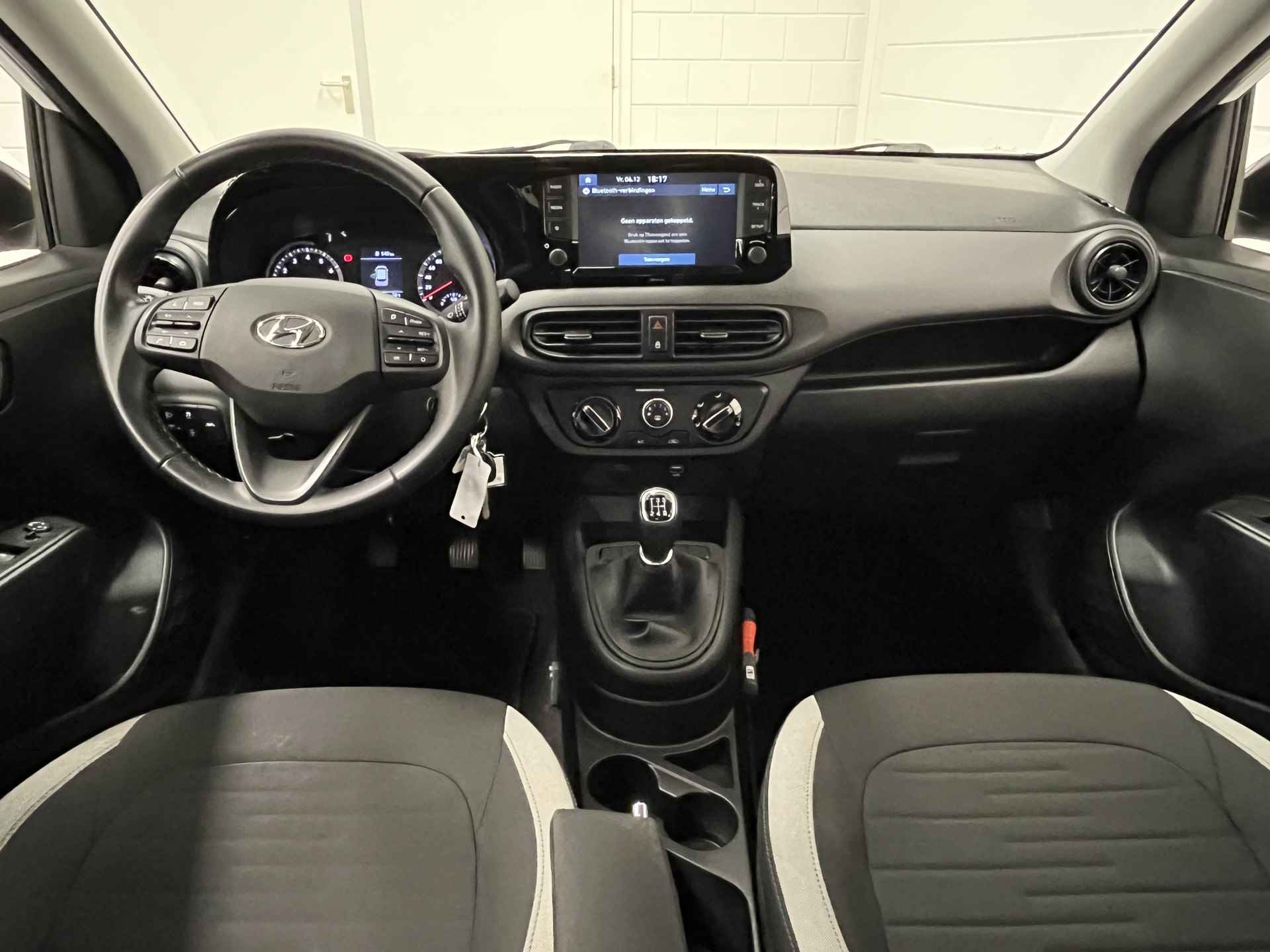 Hyundai i10 1.0 Comfort APPLE / ANDROID NAVIGATIE | AIRCO | CRUISE CONTROL | LEUKE ZUINIGE AUTO! - 15/39