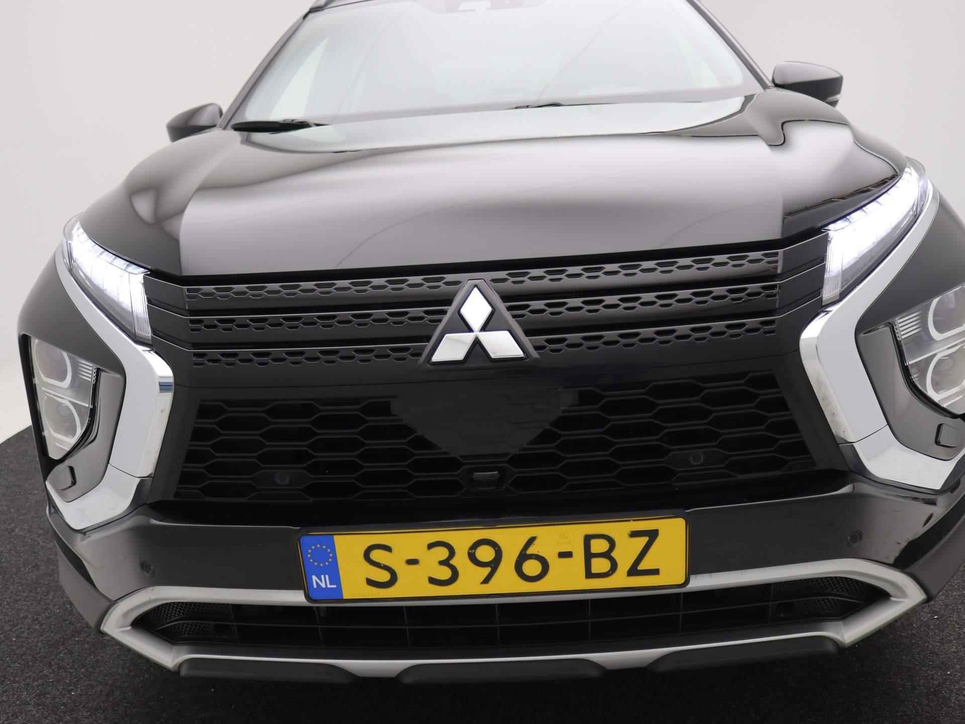 Mitsubishi Eclipse Cross 2.4 PHEV Intense+ / Trekhaak / 1500KG Trekgewicht / All season banden / NL auto / 1ste Eigenaar / Navigatie / Parkeersensoren voor & achter / Historie aanwezig / - 58/73