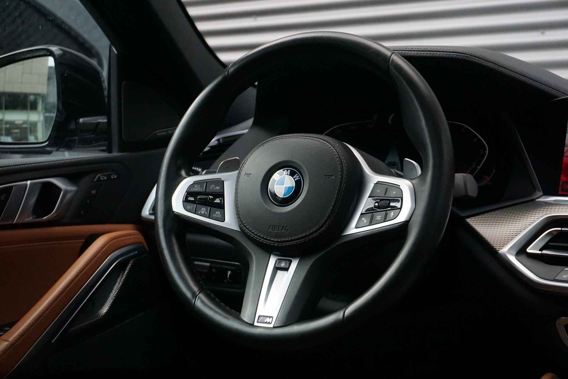 BMW X6 xDrive40i Aut. High Executive M Sportpakket / 21" LMV / Harman Kardon / Panoramadak / Trekhaak - Spring Sale - 26/41