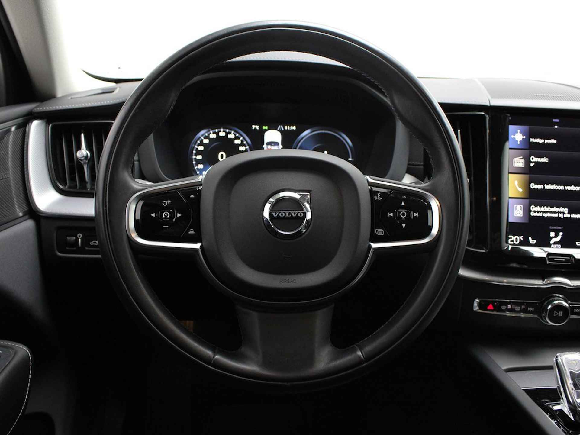 Volvo XC60 2.0 390PK T8 Inscription, Full option, Massage, luchtvering, Head-up - 19/48