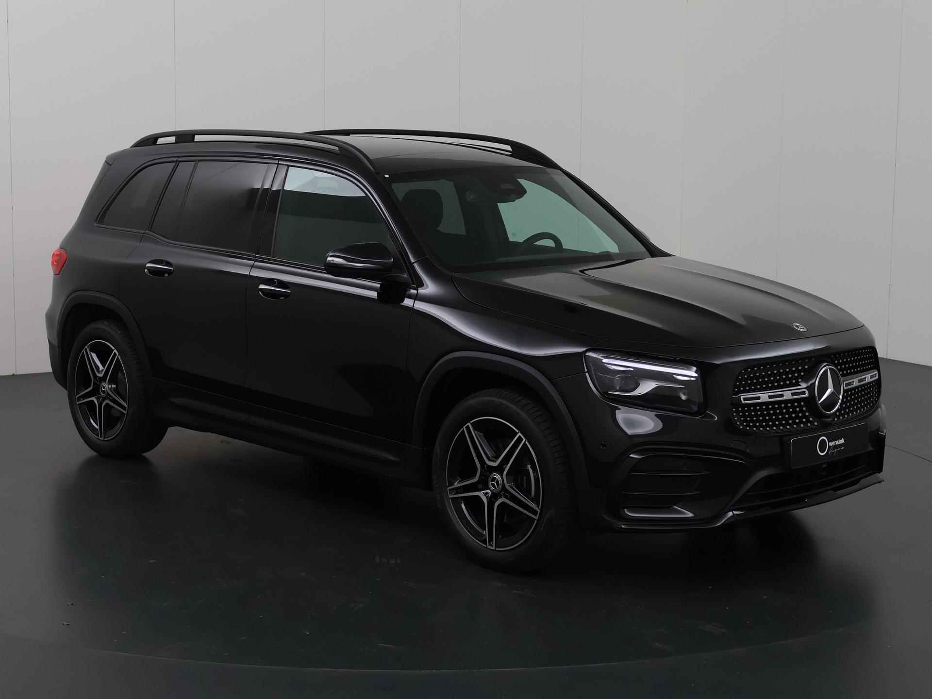 Mercedes-Benz GLB 200 Star Edition AMG Line Mercedes-Benz GLB 200 Star Edition 200 Star Edition AMG Line | AMG Pakket | Panorama Dak | Multi Beam Verlichting| Elektrische Trekhaak | Dodehoek Detectie | Stuurverwarming | Stoelverwarming | - 24/53