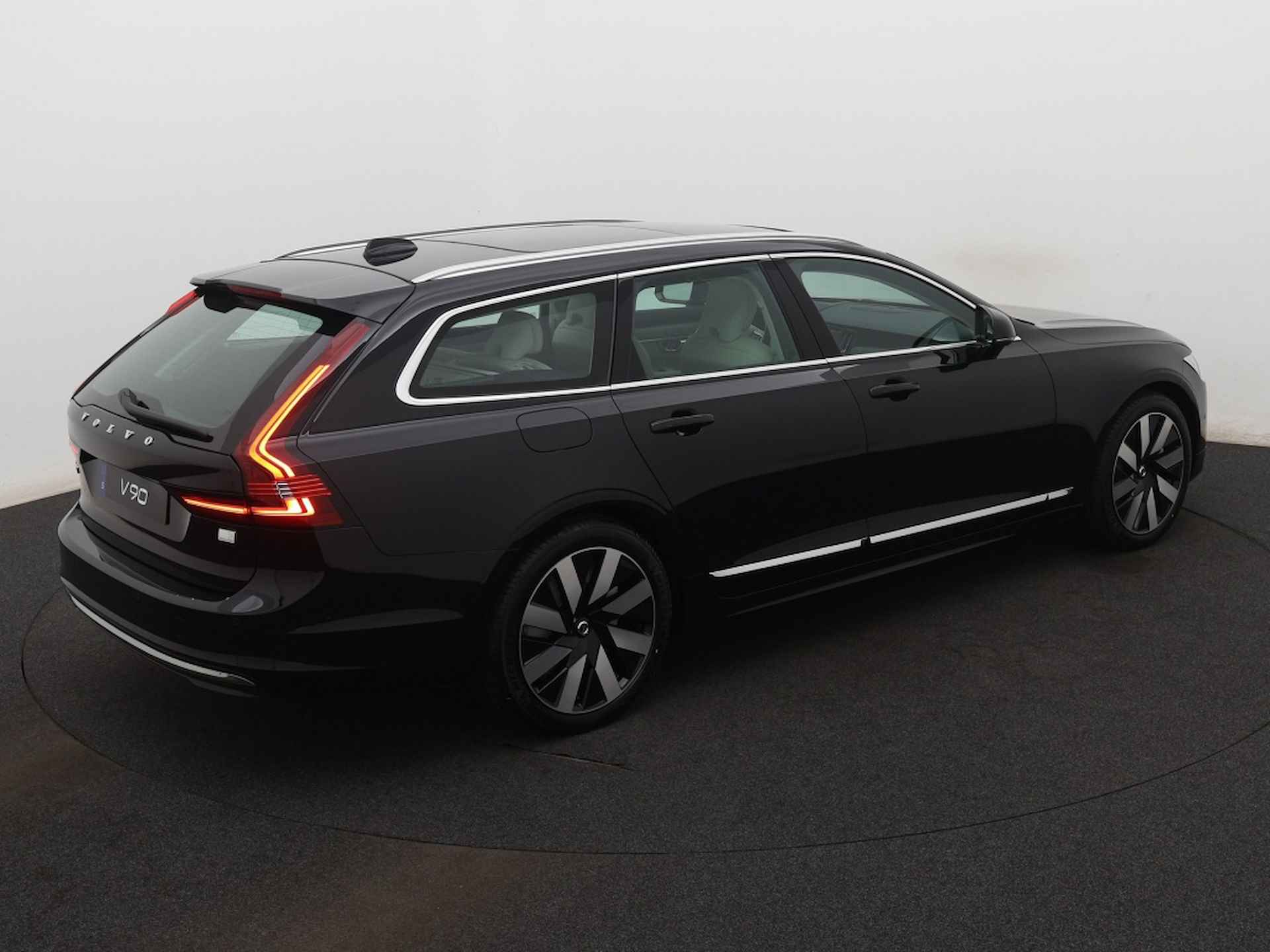 Volvo V90 2.0 T6 AWD Ultimate Bright - 10/36