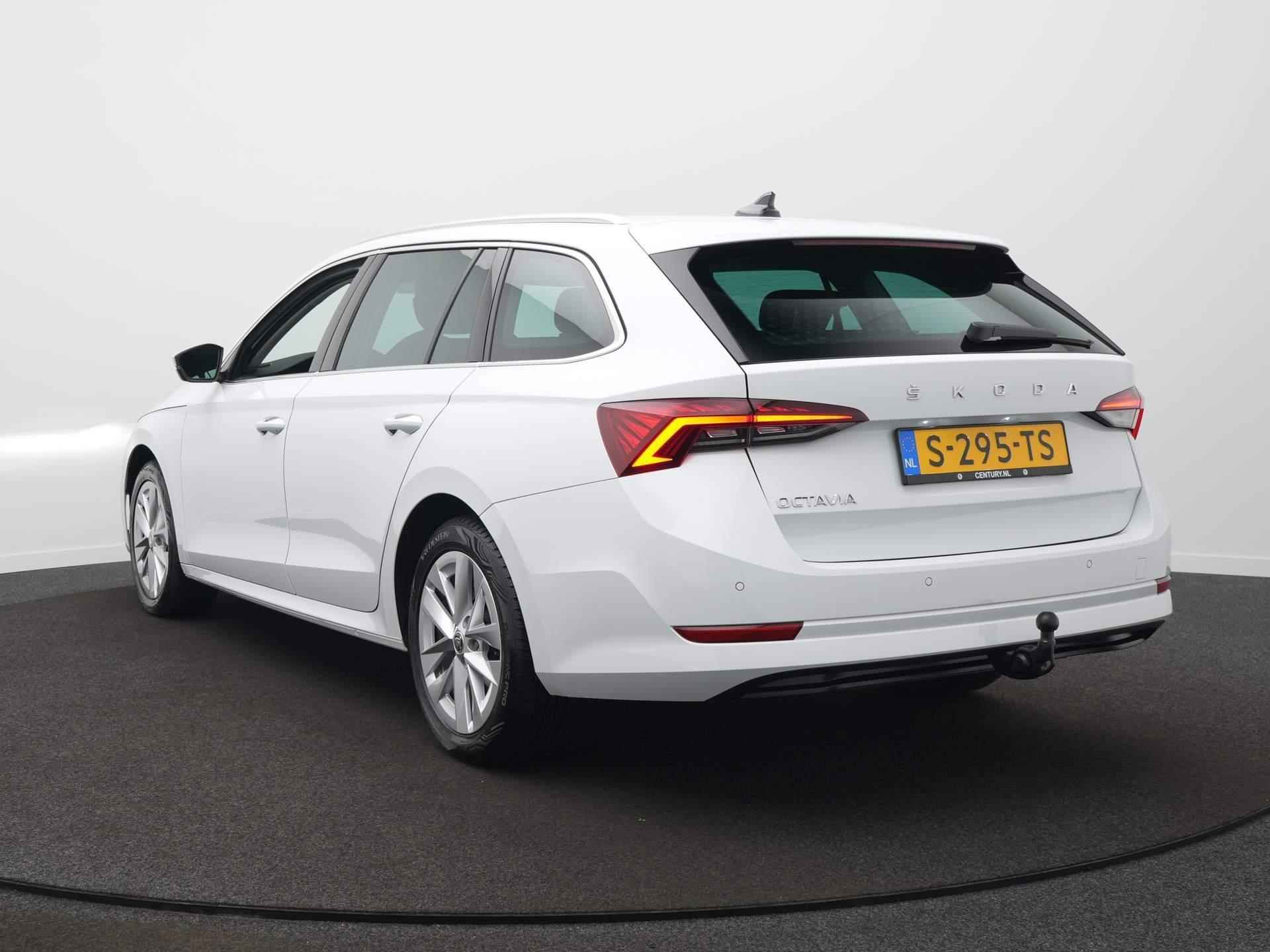 Skoda Octavia Combi 1.0 TSI Business Edition Plus / Elektr Trekhaak / Naviagtie / Sensoren - 7/56