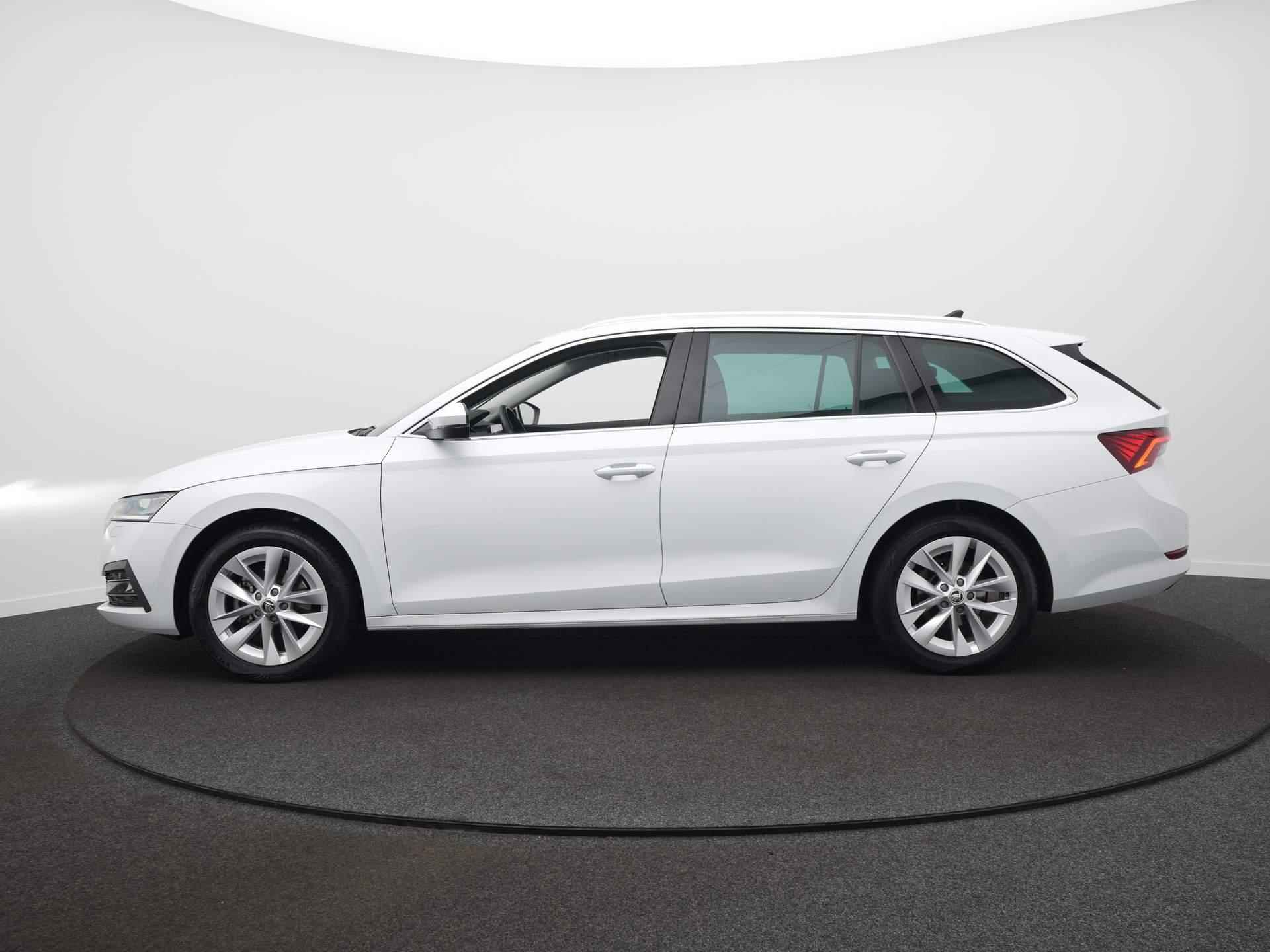 Skoda Octavia Combi 1.0 TSI Business Edition Plus / Elektr Trekhaak / Naviagtie / Sensoren - 8/56