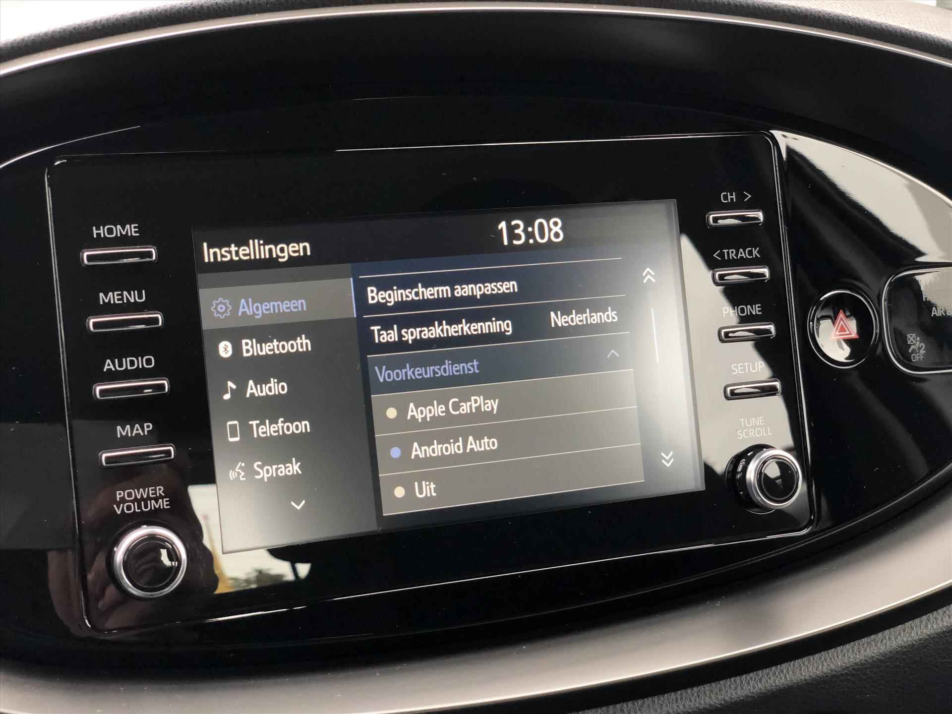 Toyota Aygo X 1.0 VVT-i First | Apple CarPlay/Android Auto, Lichtmetalen velgen, Licht + Regensensor, Parkeersensoren, Stuurbediening - 18/34