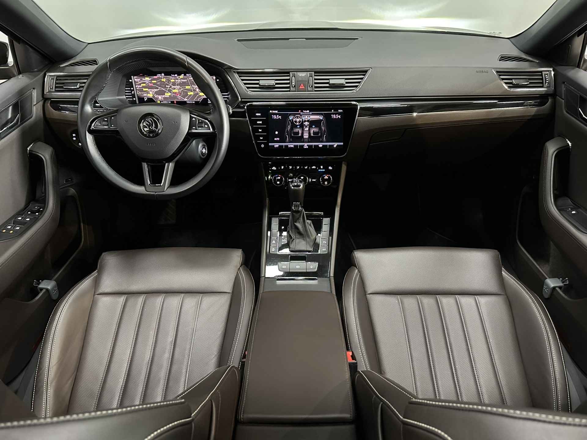 Škoda Superb Combi 1.5 TSI ACT L&K Executive Airco ECC | Virtual | Panorama | Canton | Camera | Stoelkoeling | Trekhaak | Cruise Control | Apple Carplay Android Auto | Isofix | NAP | Lauren Klement | - 37/53