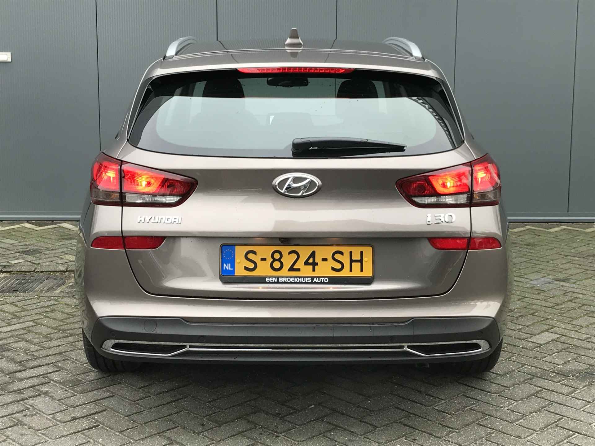 Hyundai i30 Wagon 1.0 T-GDI 120pk MHEV Comfort Smart | Camera | Climate | Keyless | NL. Auto | Full Led | Navigatie | 16" Lichtmetaal | Park - 5/26