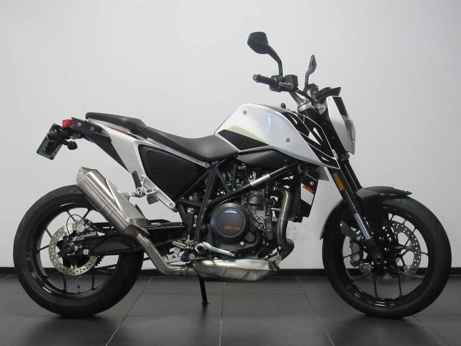 Ktm 690 DUKE ABS - 2016 - 1/6