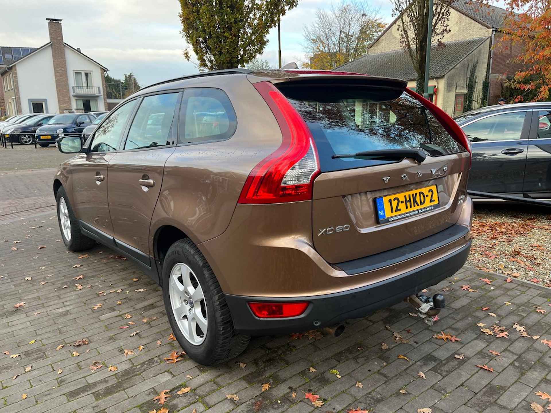 VOLVO Xc60 2.4D AWD 4X4 / NAVI / AFN. TREKHAAK / CRUISE CTR. / AIRCO-ECC - 4/17