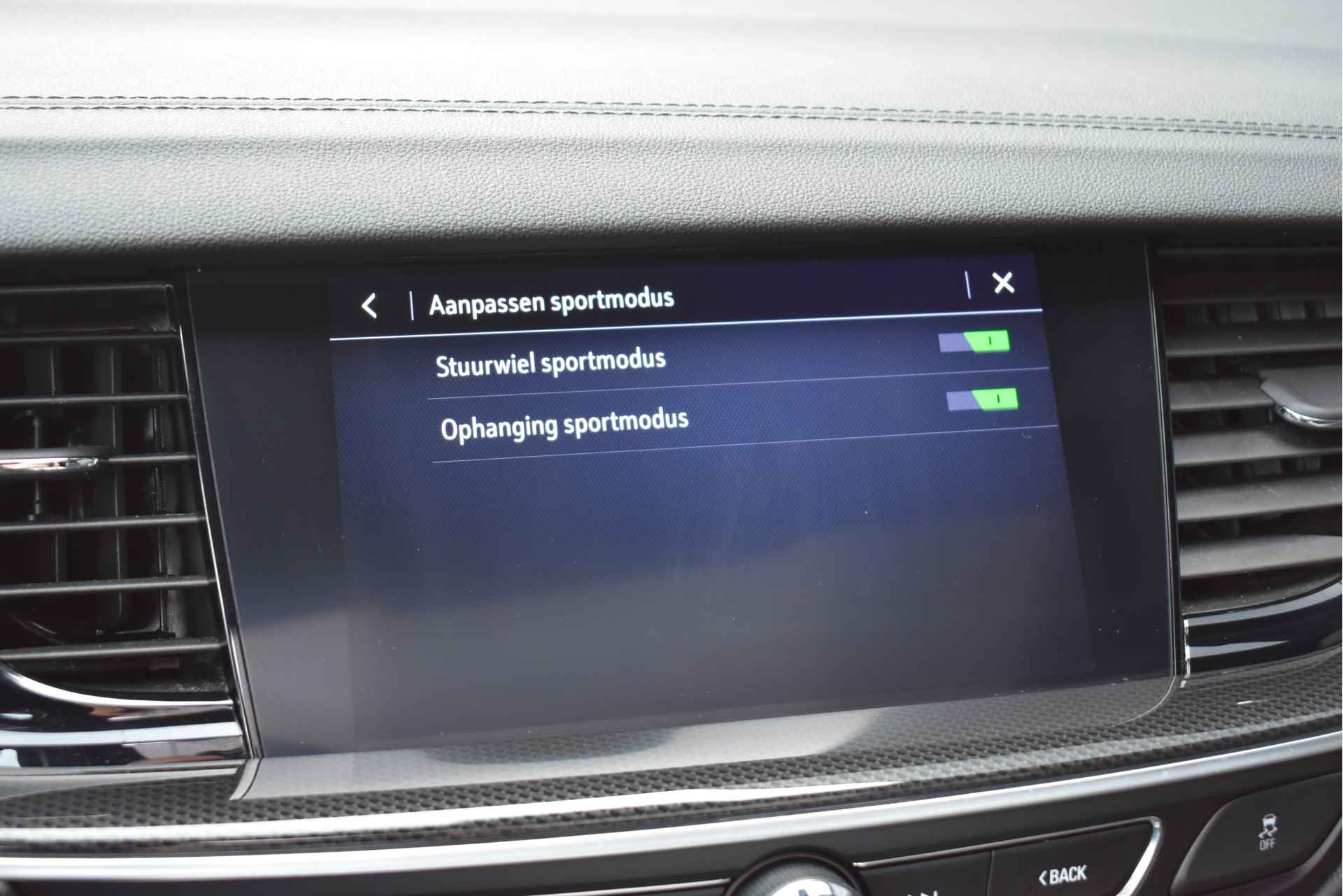 Opel Insignia Grand Sport 2.0 Turbo GS Line 200pk Automaat | Schuif-/Kanteldak | Alcantara | Elektr. Comfortstoelen | LED-Matrix | Stoel/Stuur - 38/62